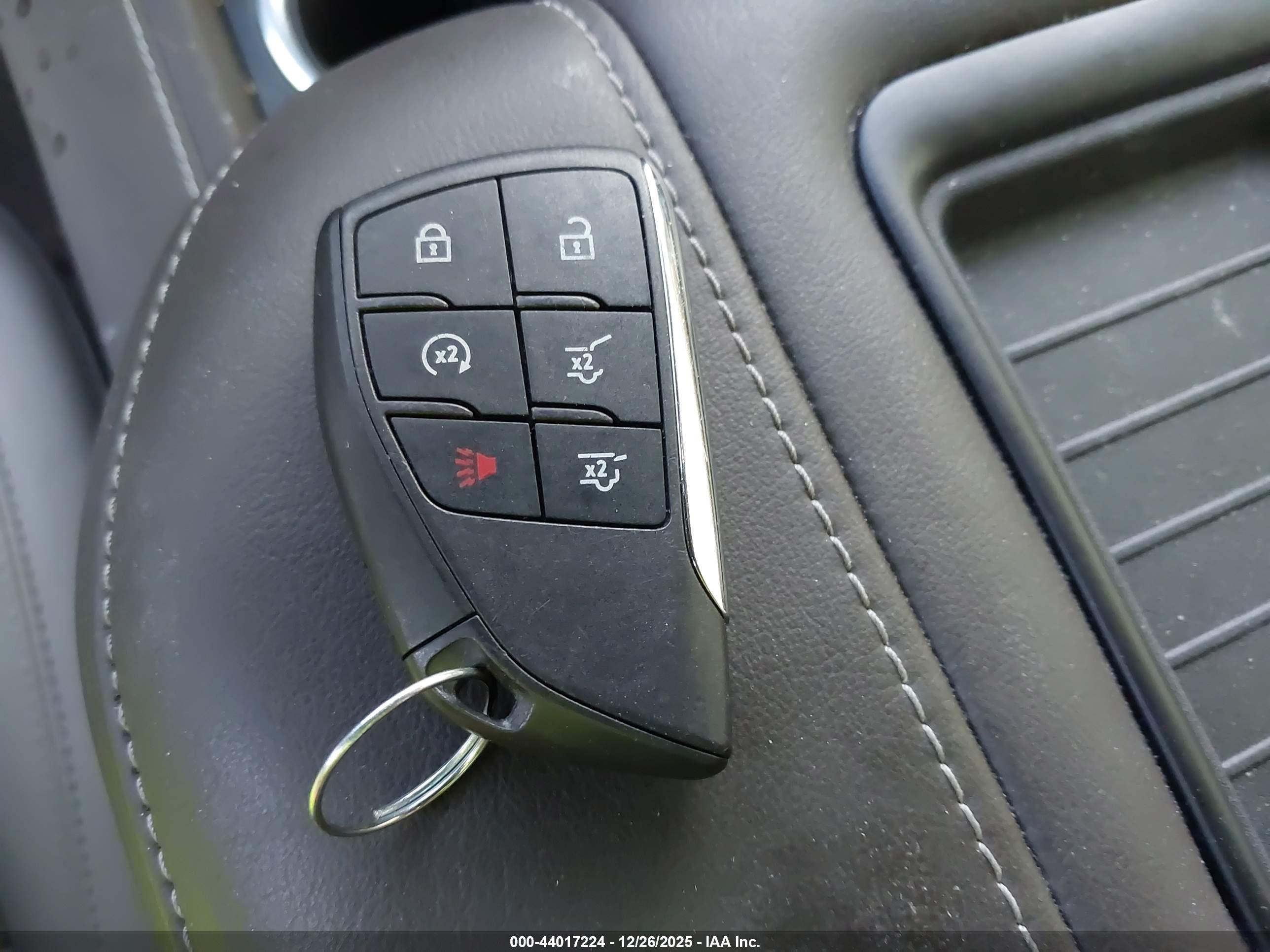CHEVROLET TAHOE image 11