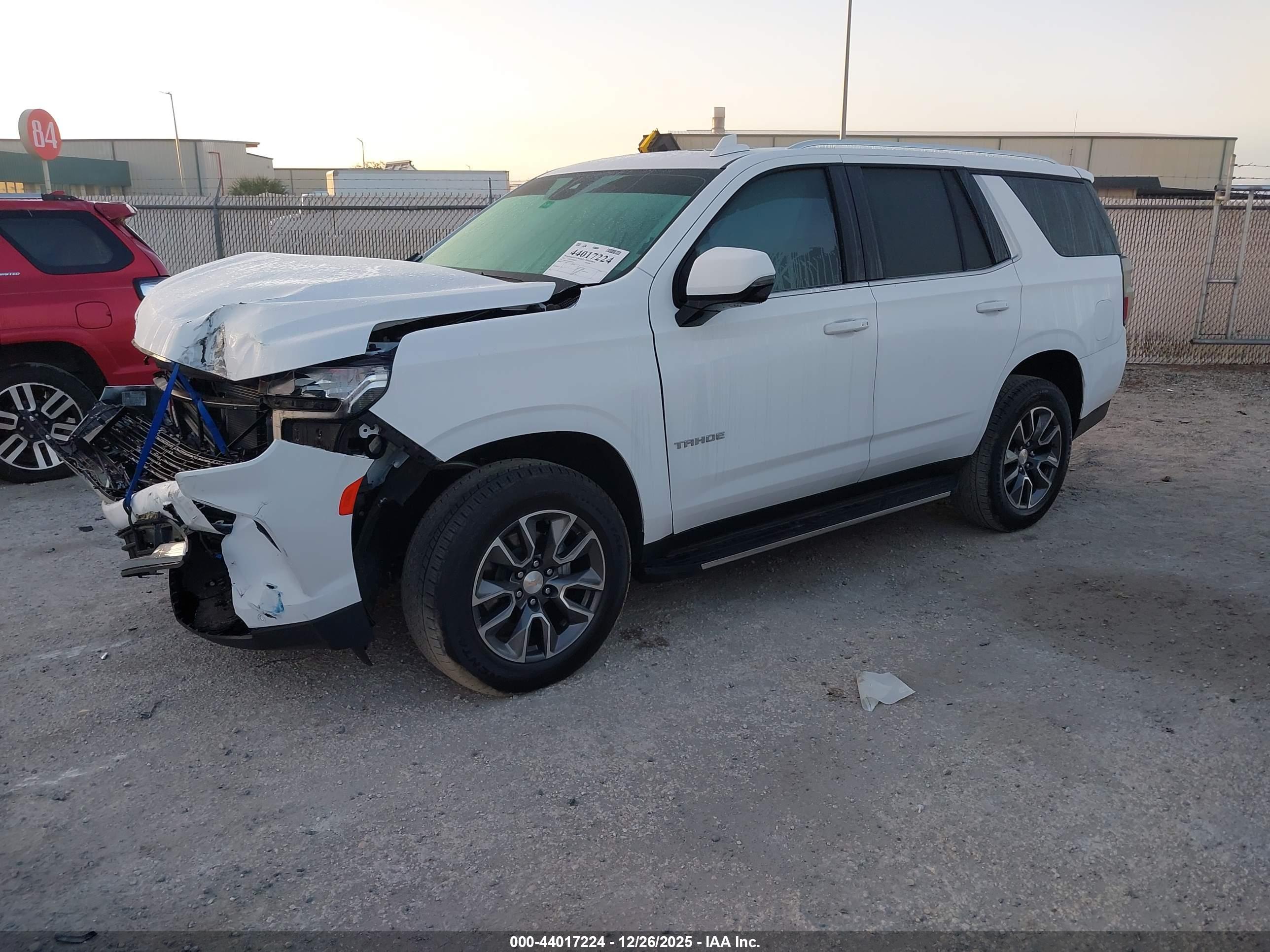 CHEVROLET TAHOE image 2