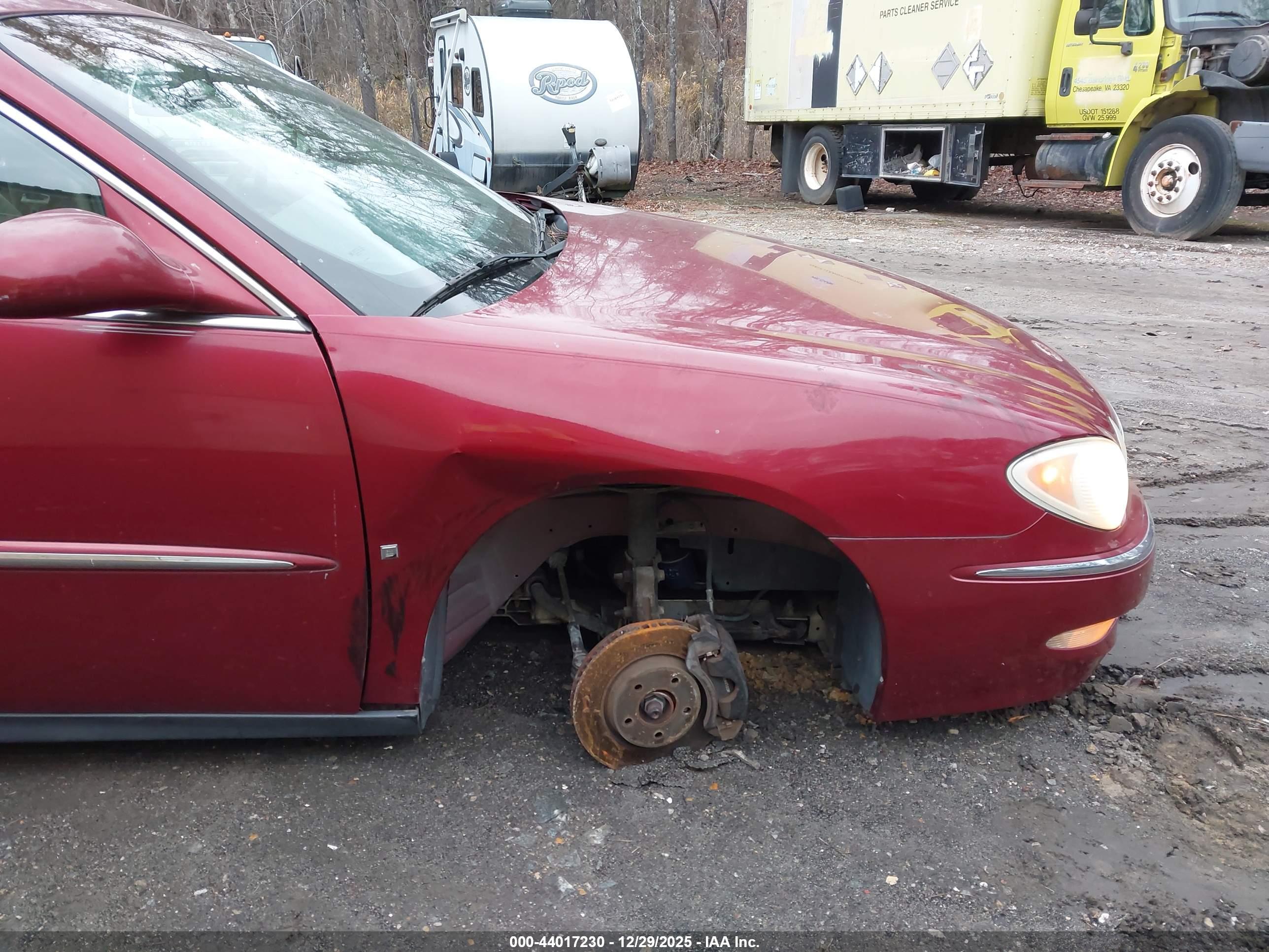 BUICK LACROSSE image 6