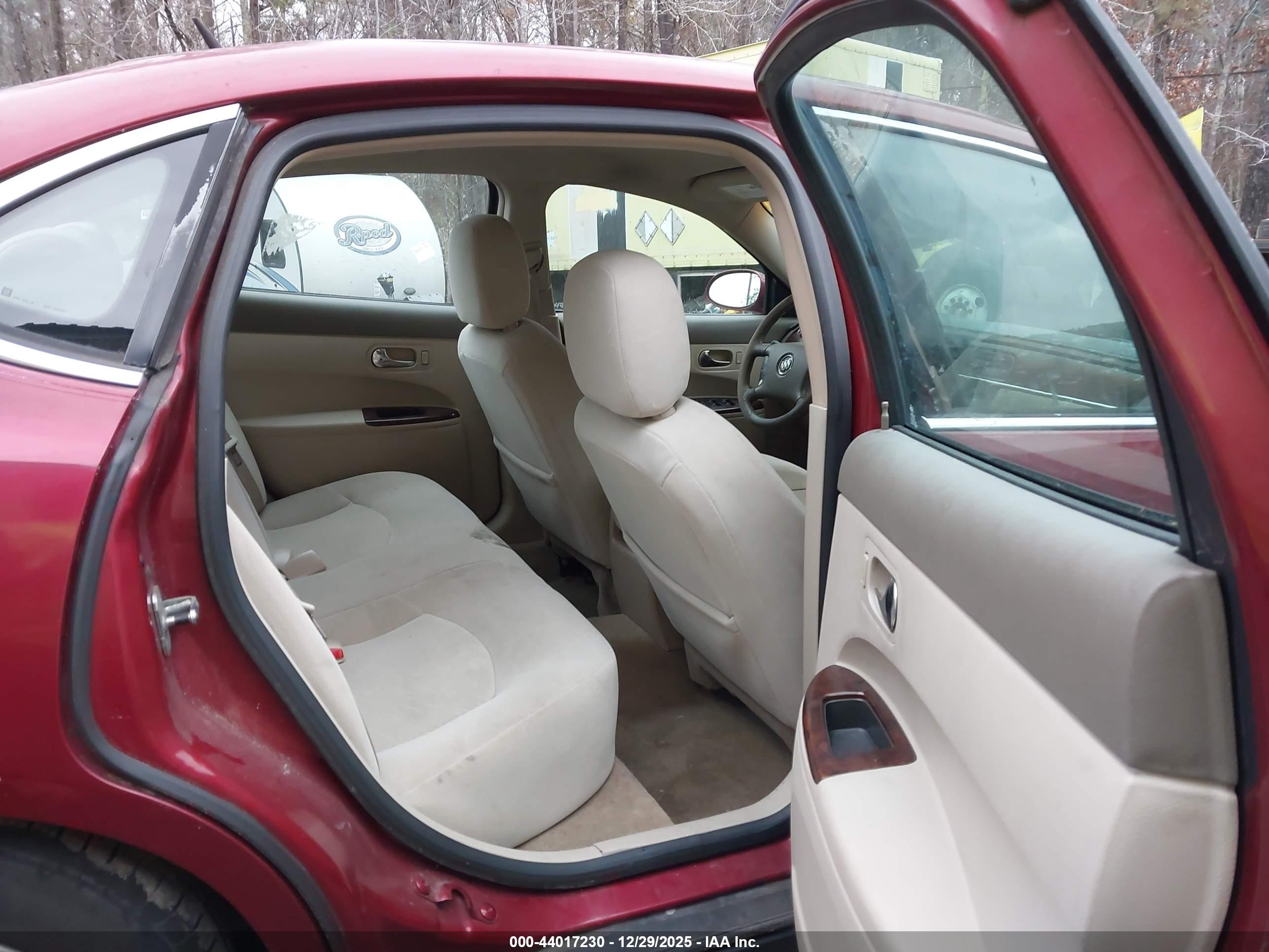 BUICK LACROSSE image 8