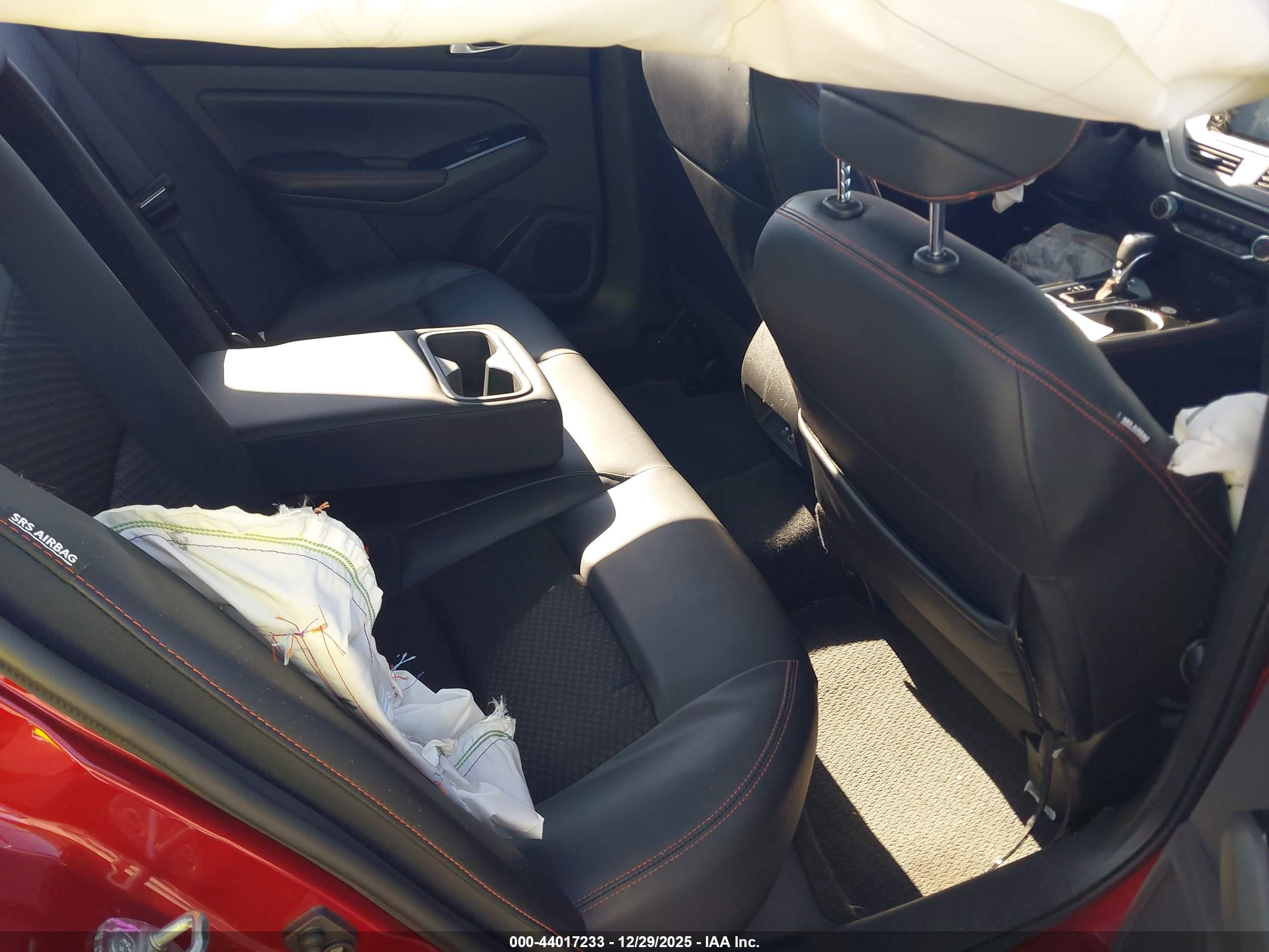 NISSAN ALTIMA image 8