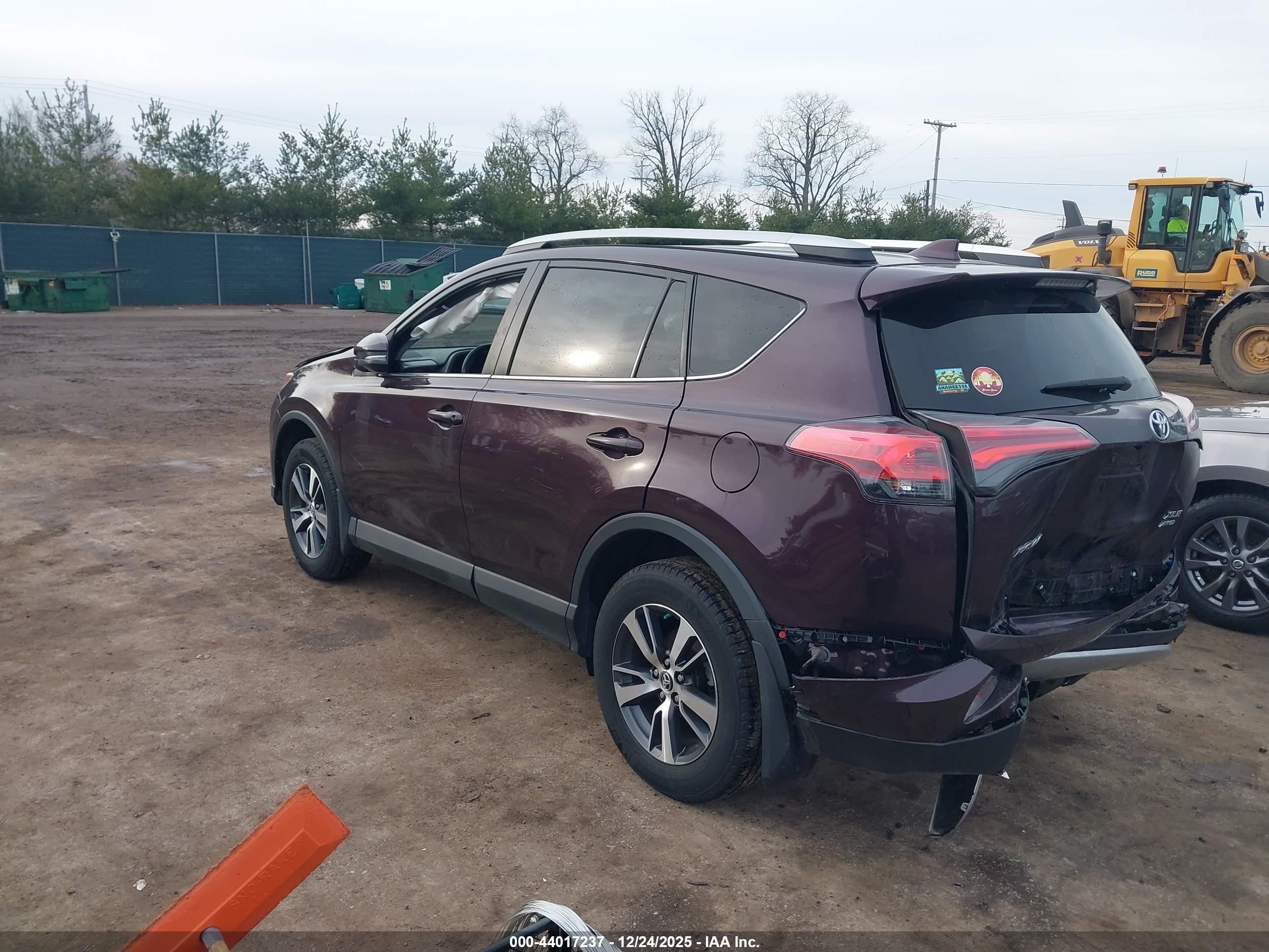 TOYOTA RAV4 image 3