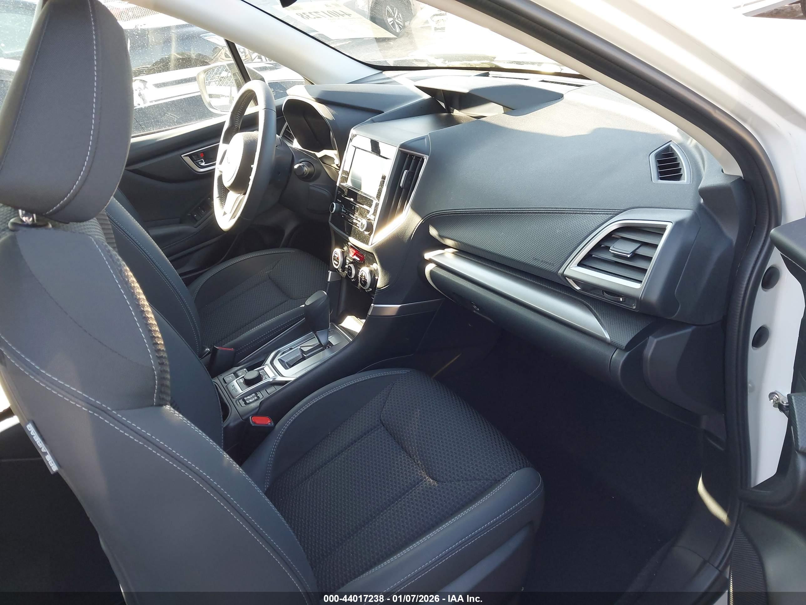 SUBARU FORESTER image 5