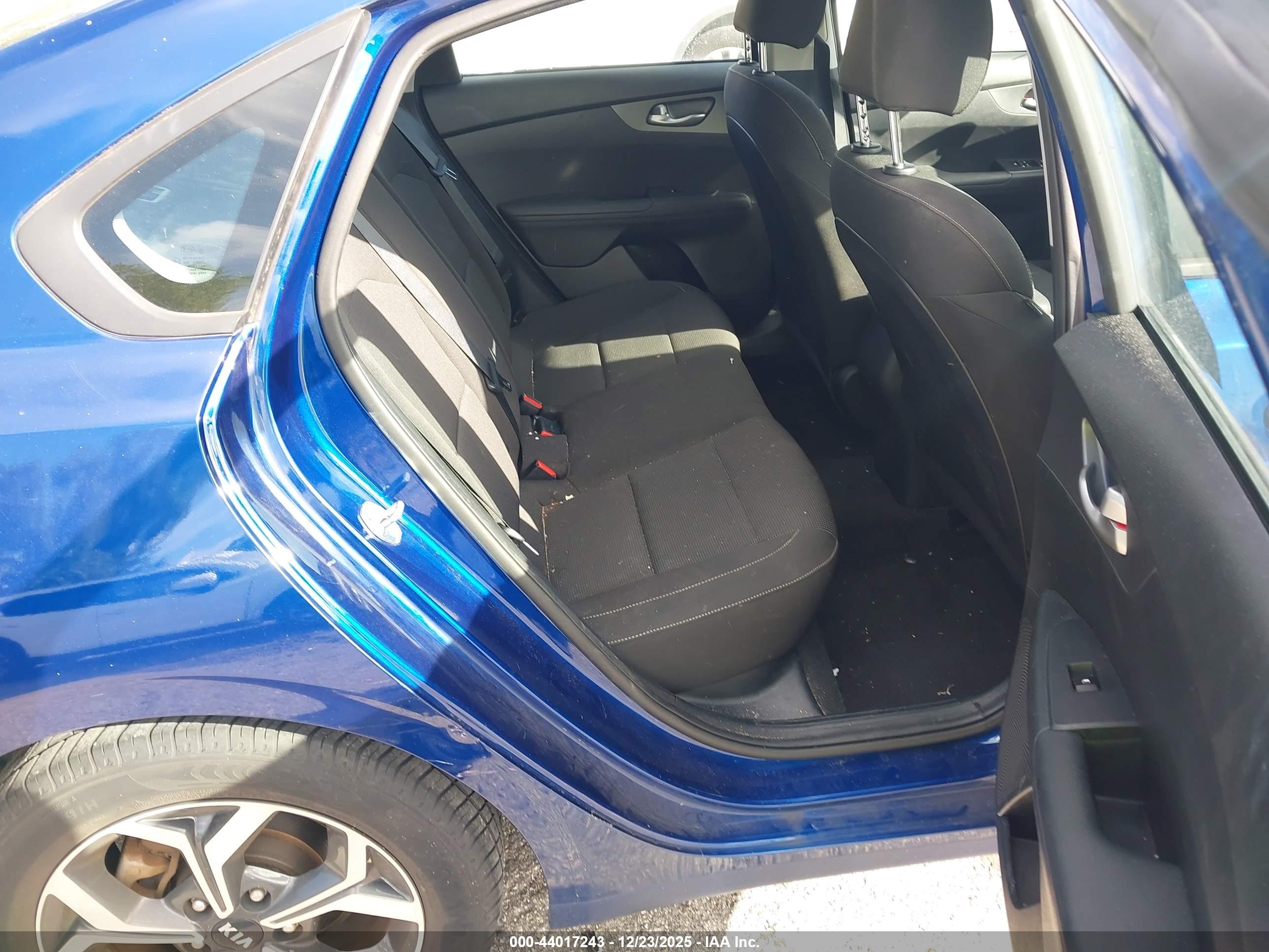 KIA FORTE image 8