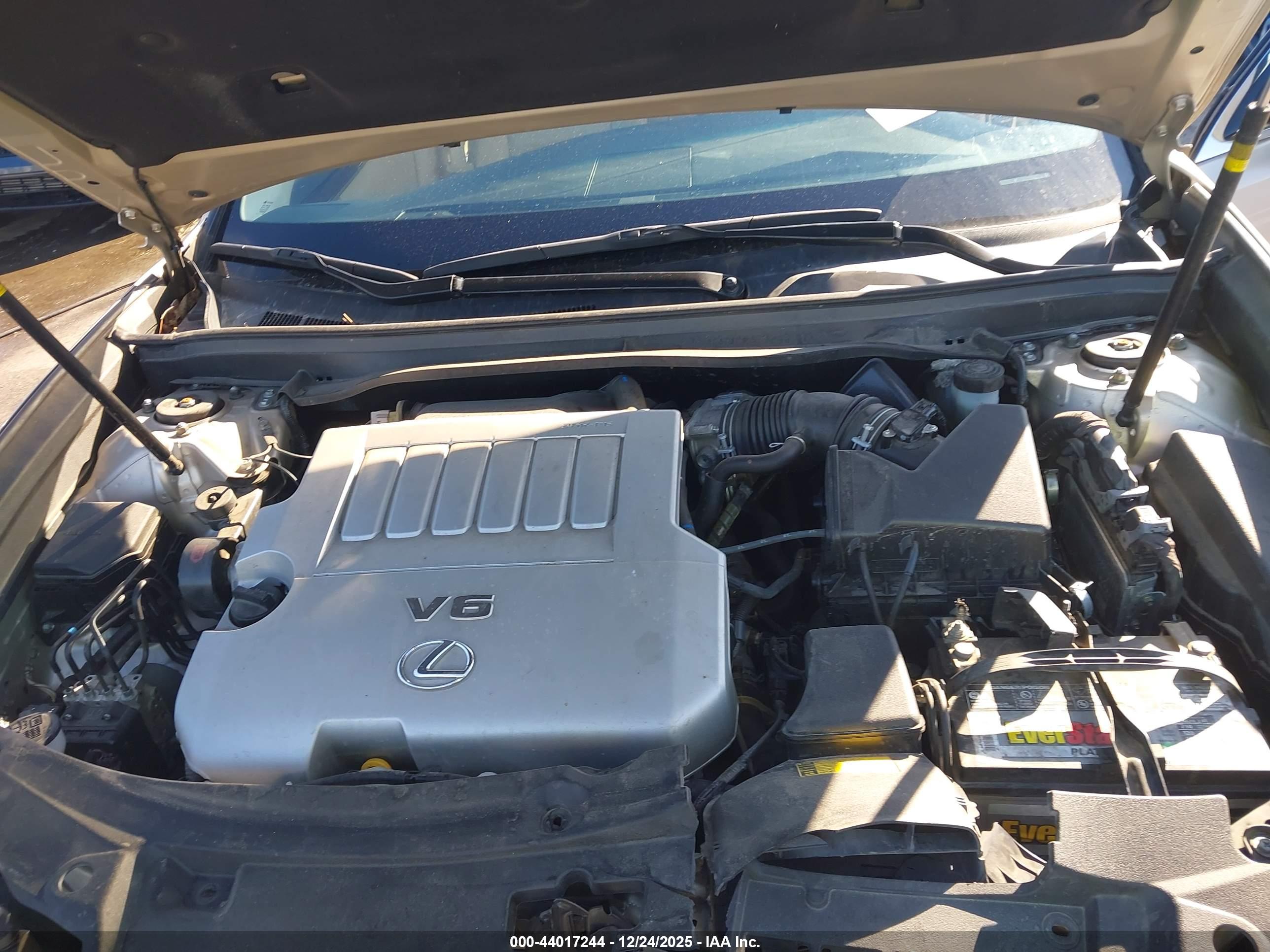 LEXUS ES image 10