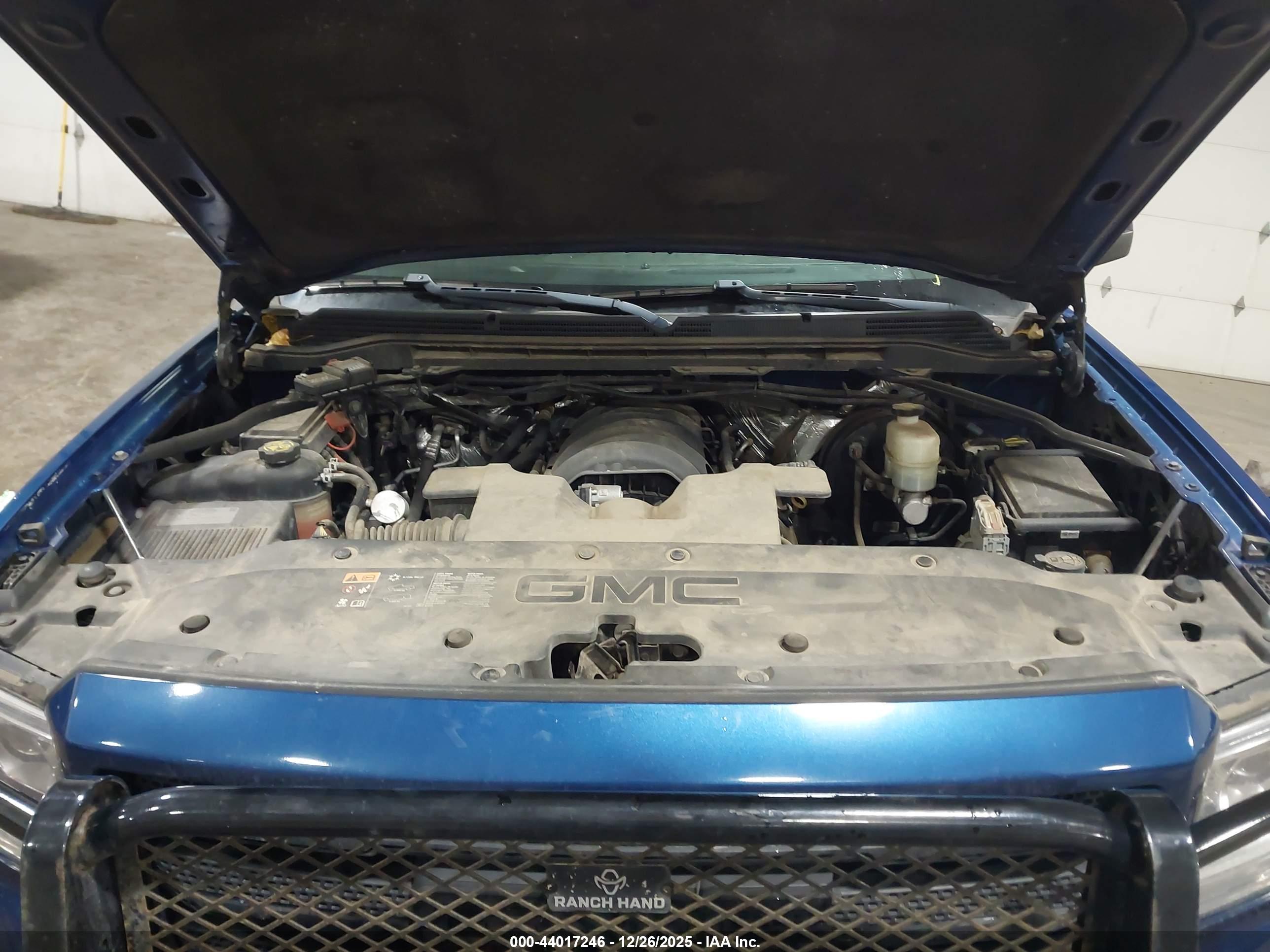 GMC SIERRA image 10