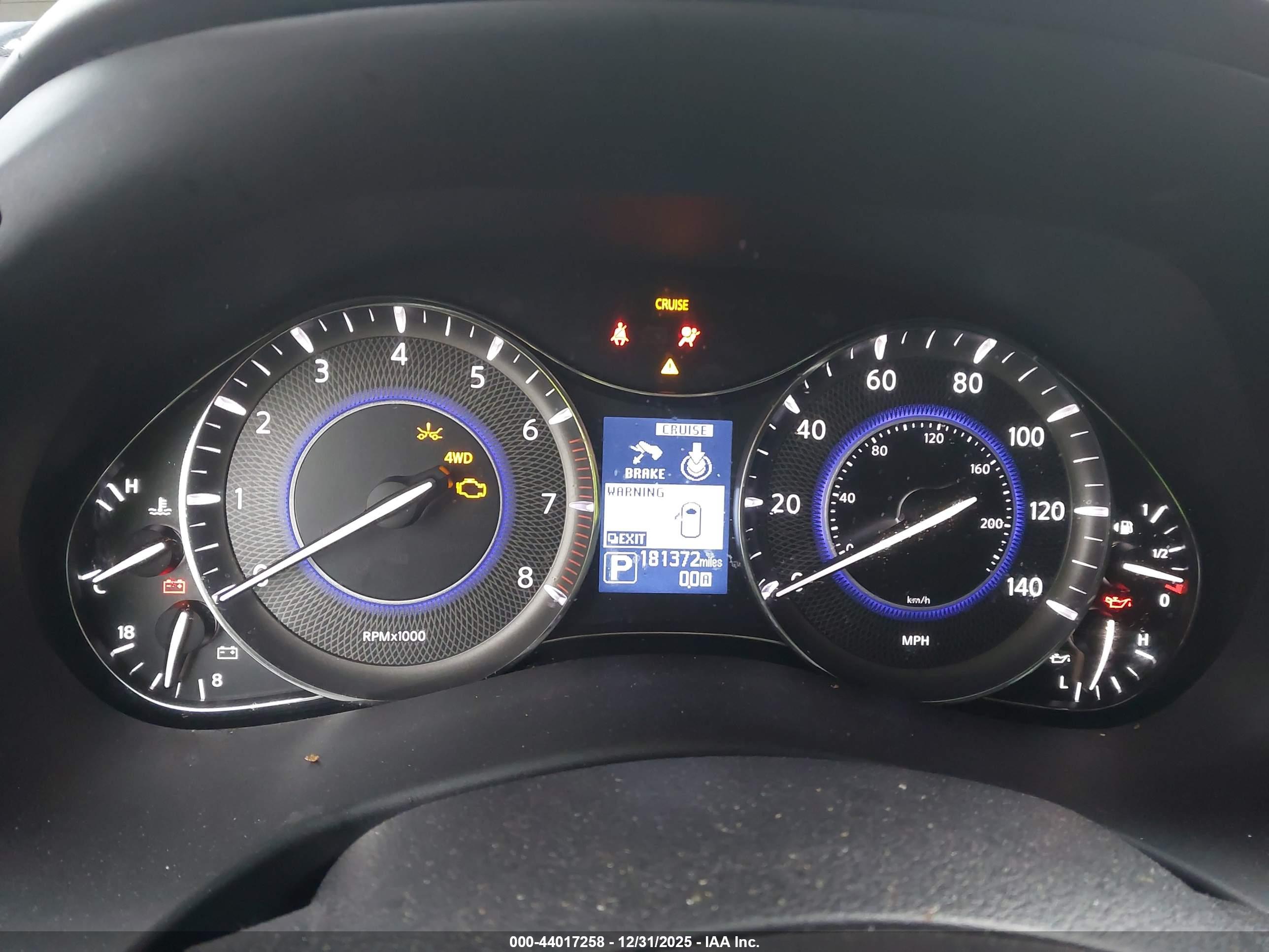 INFINITI QX80 image 7