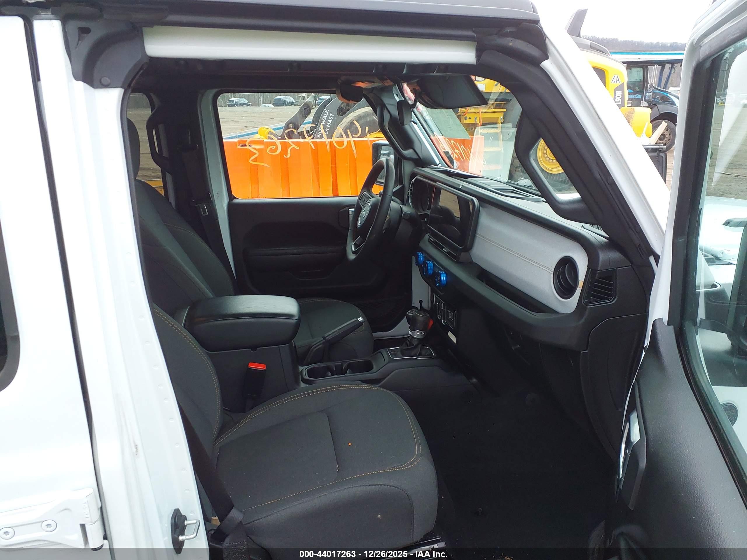 JEEP WRANGLER image 5