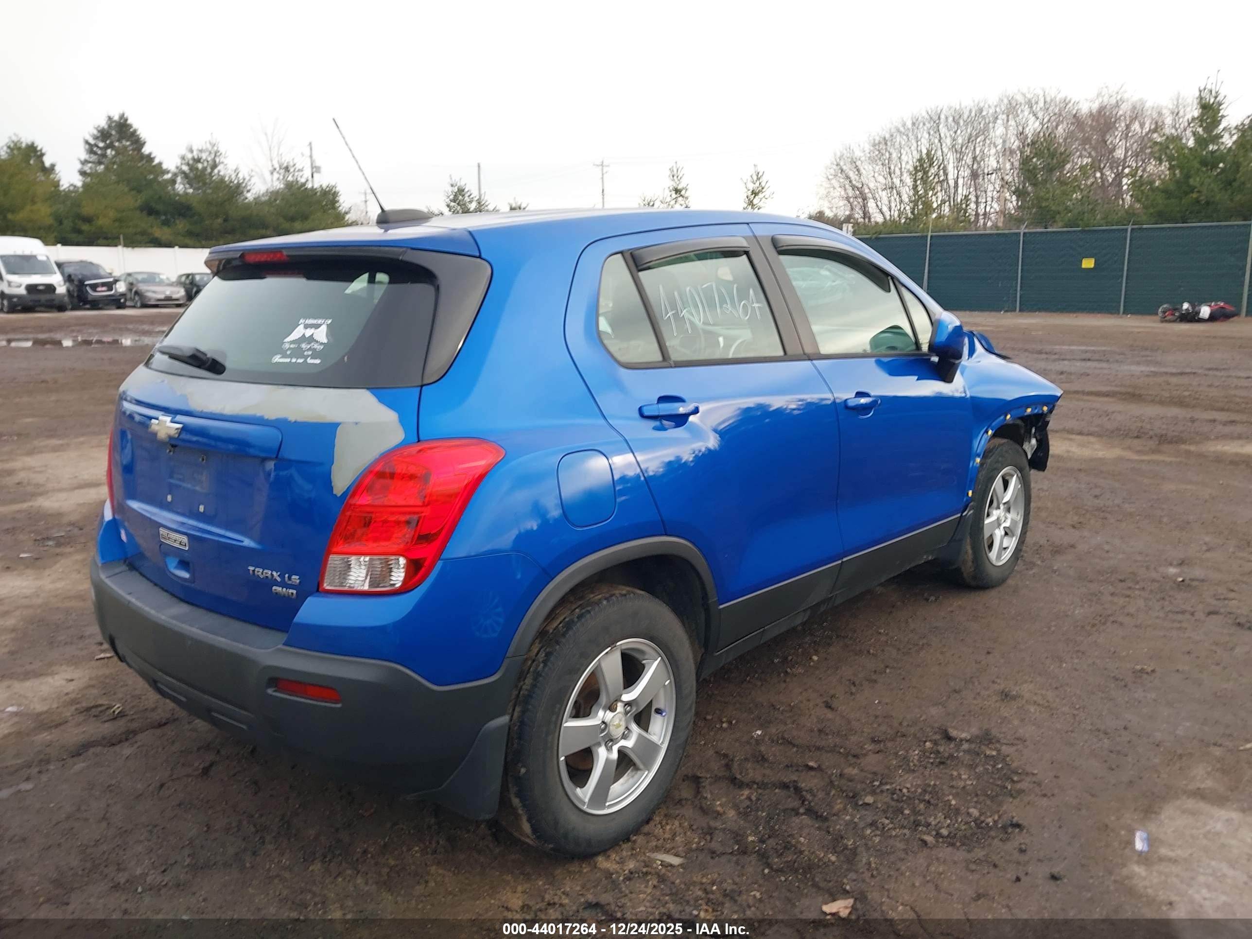 CHEVROLET TRAX image 4
