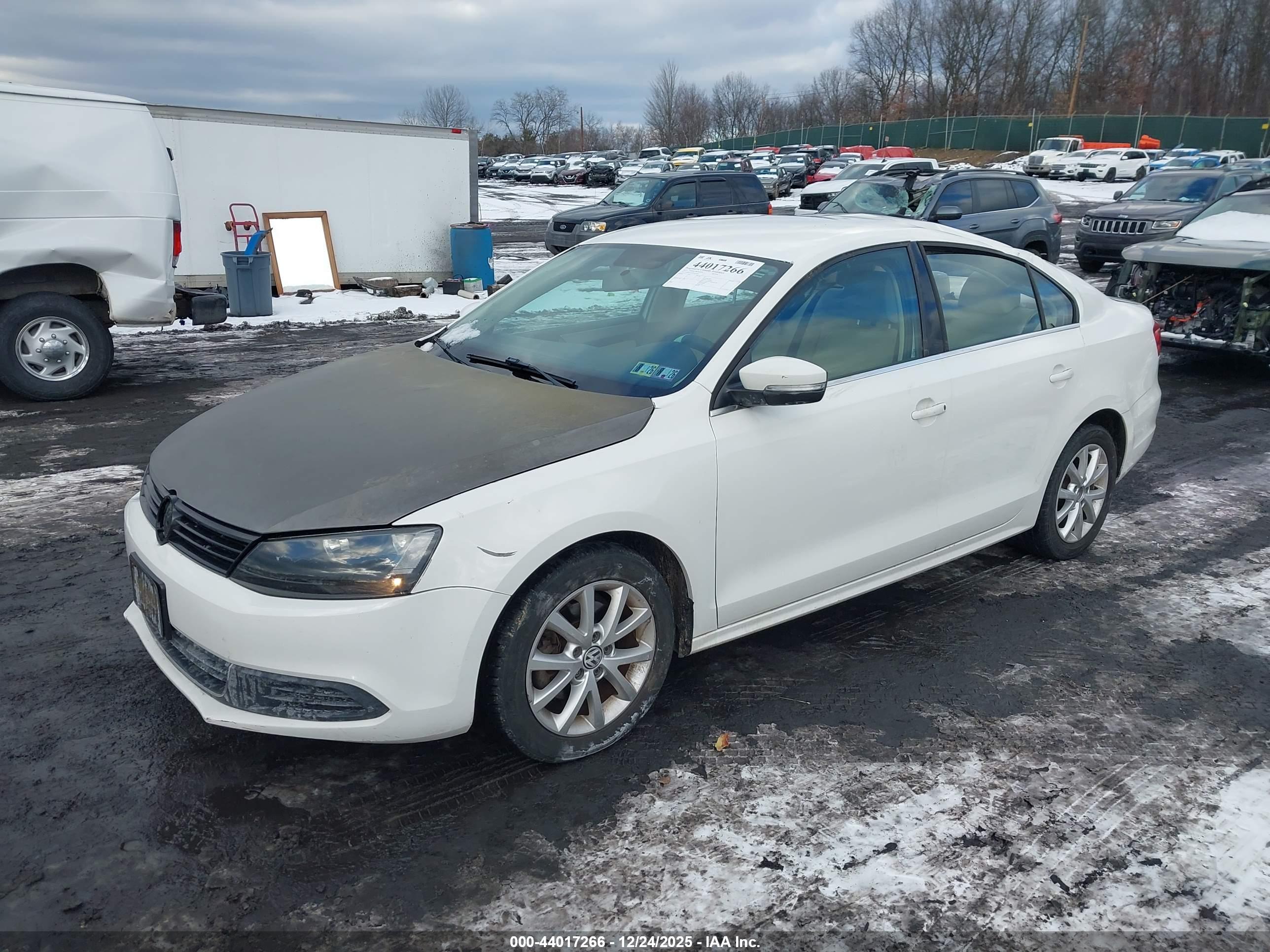 VOLKSWAGEN JETTA image 2