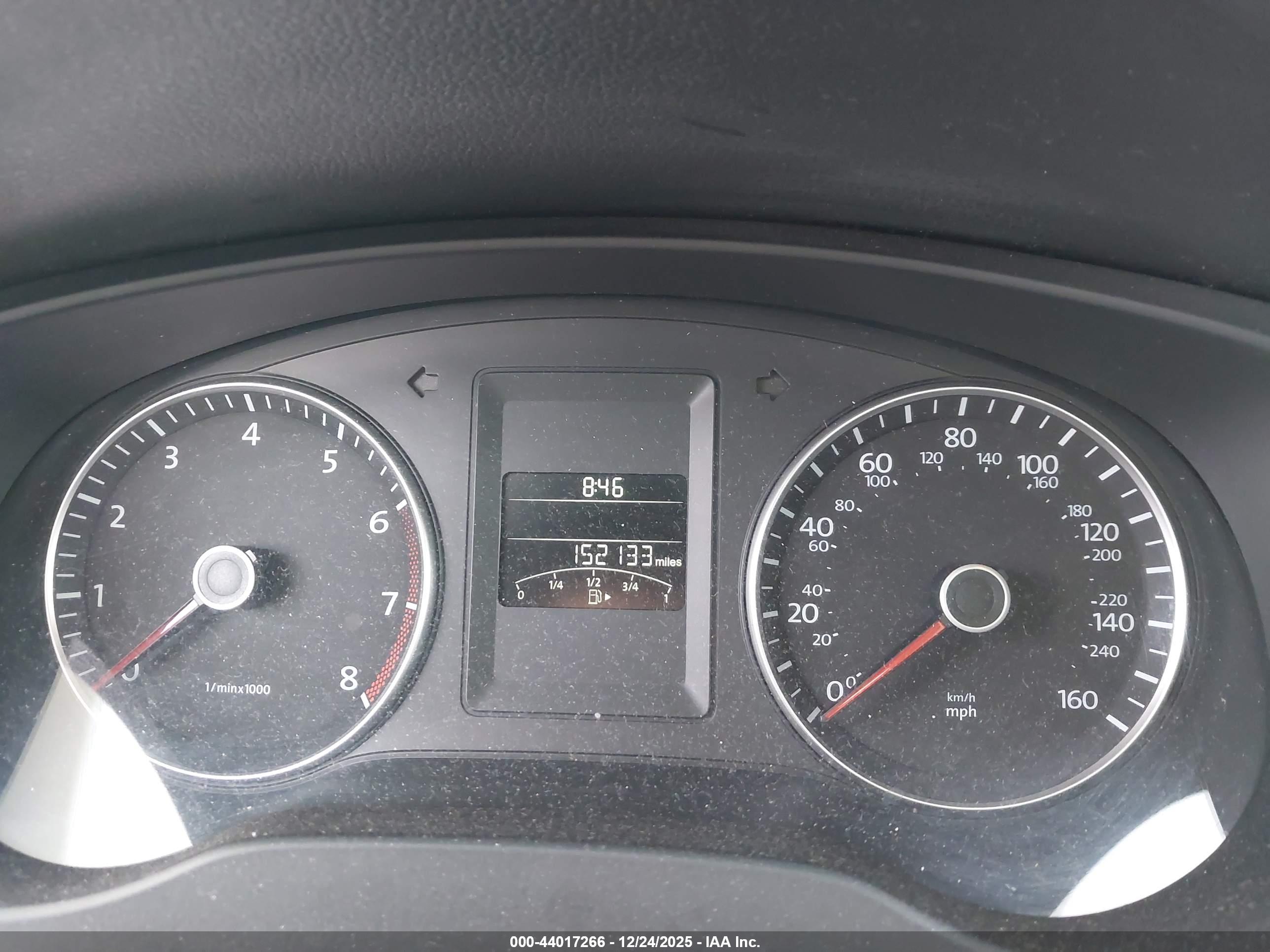 VOLKSWAGEN JETTA image 7