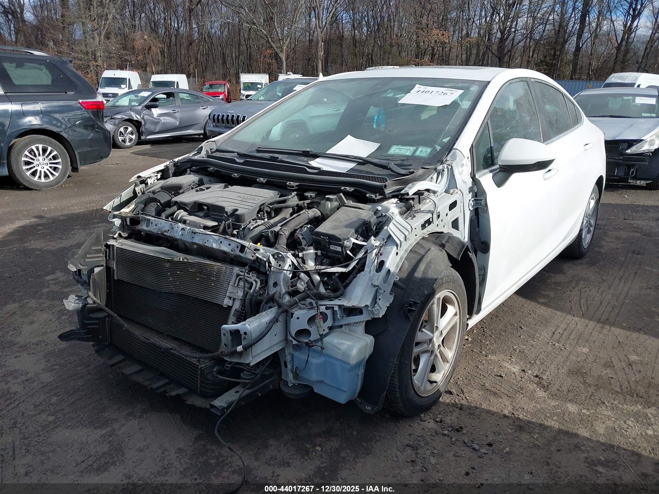 CHEVROLET CRUZE image 2