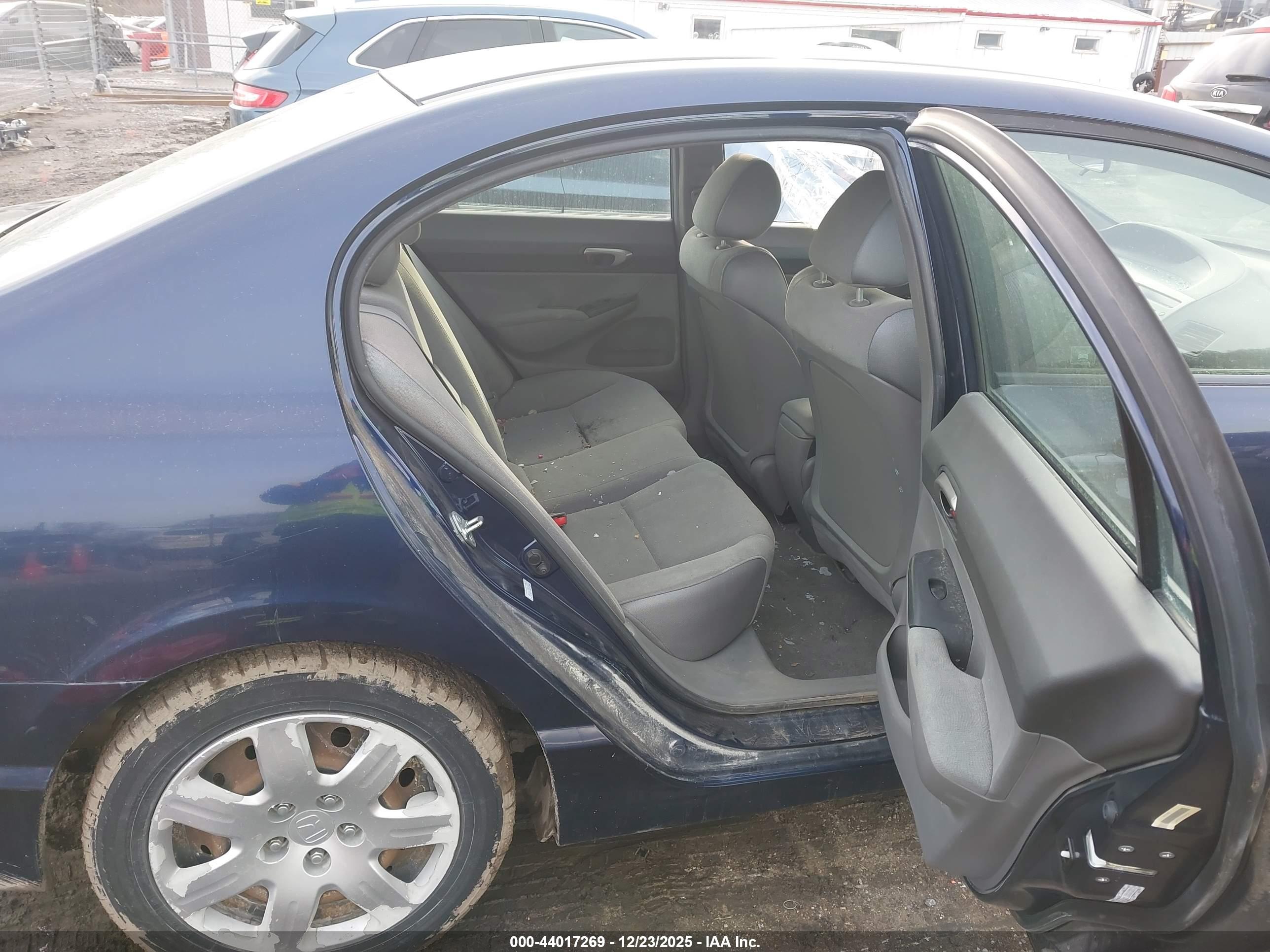 HONDA CIVIC image 8