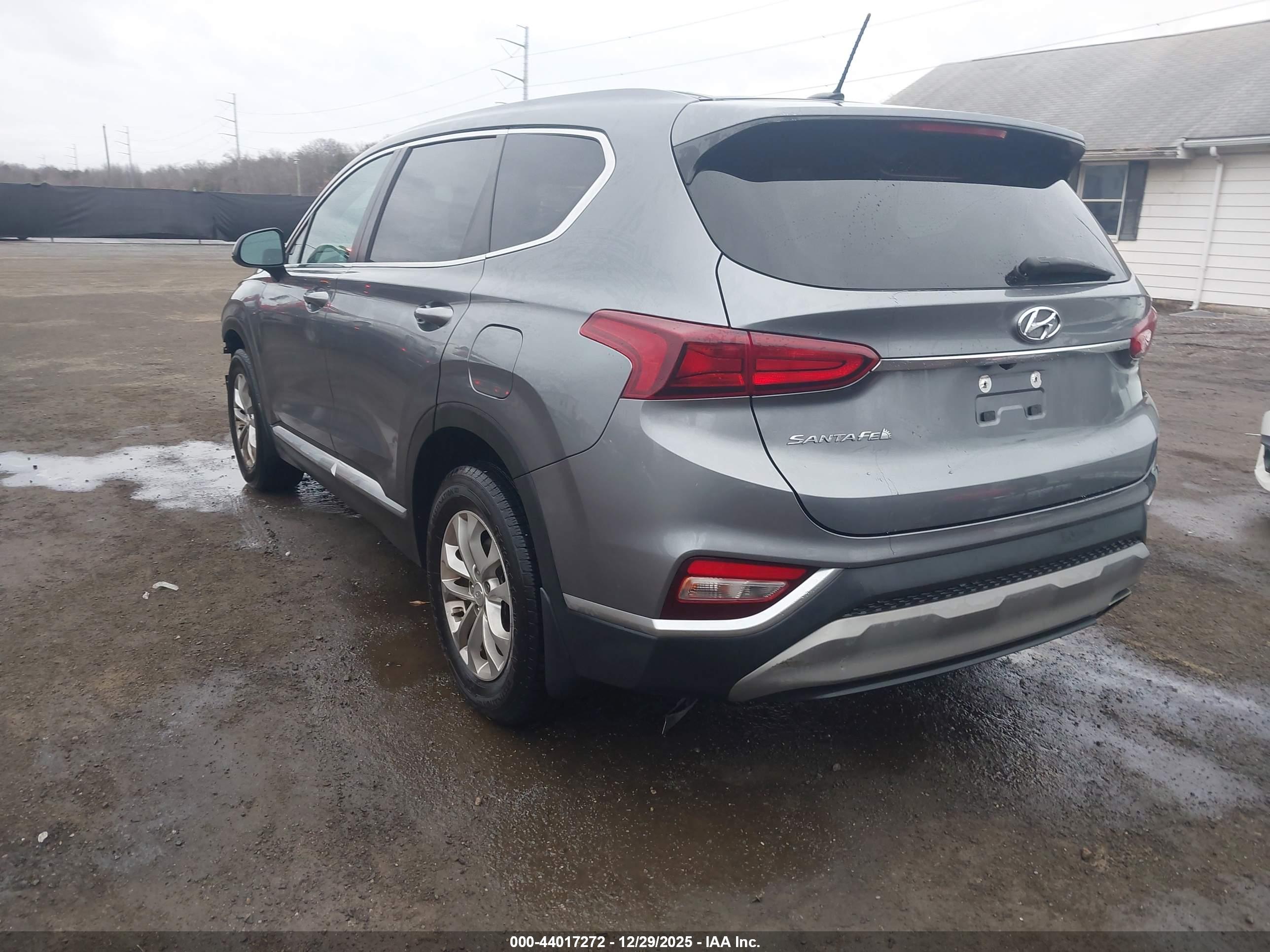 HYUNDAI SANTA image 3