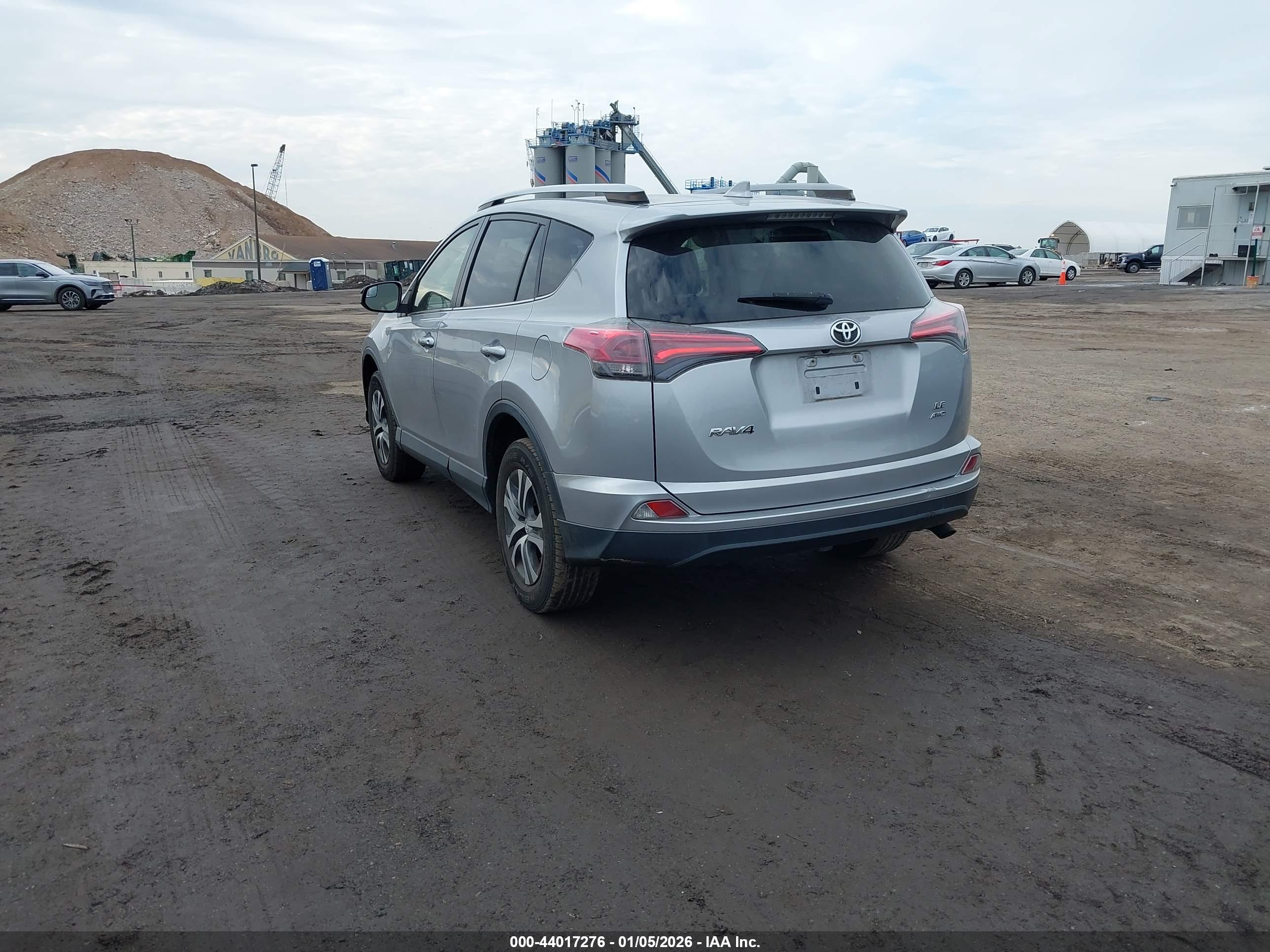TOYOTA RAV4 image 3