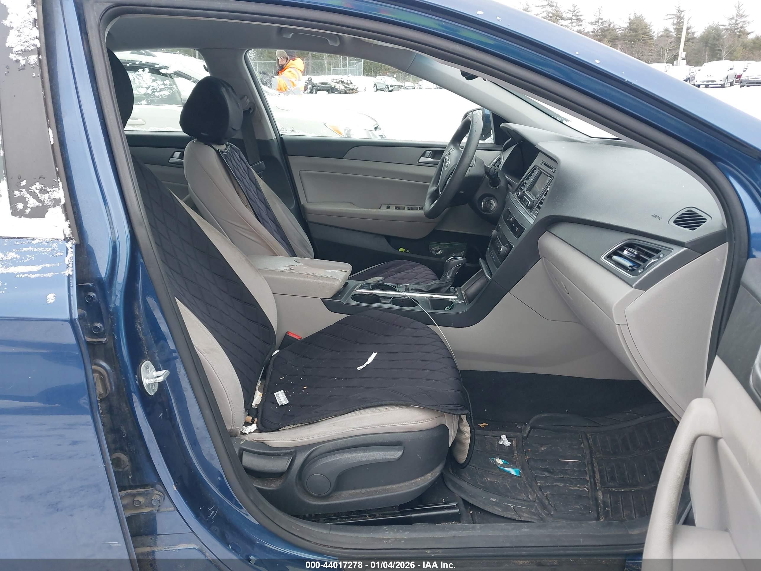 HYUNDAI SONATA image 5