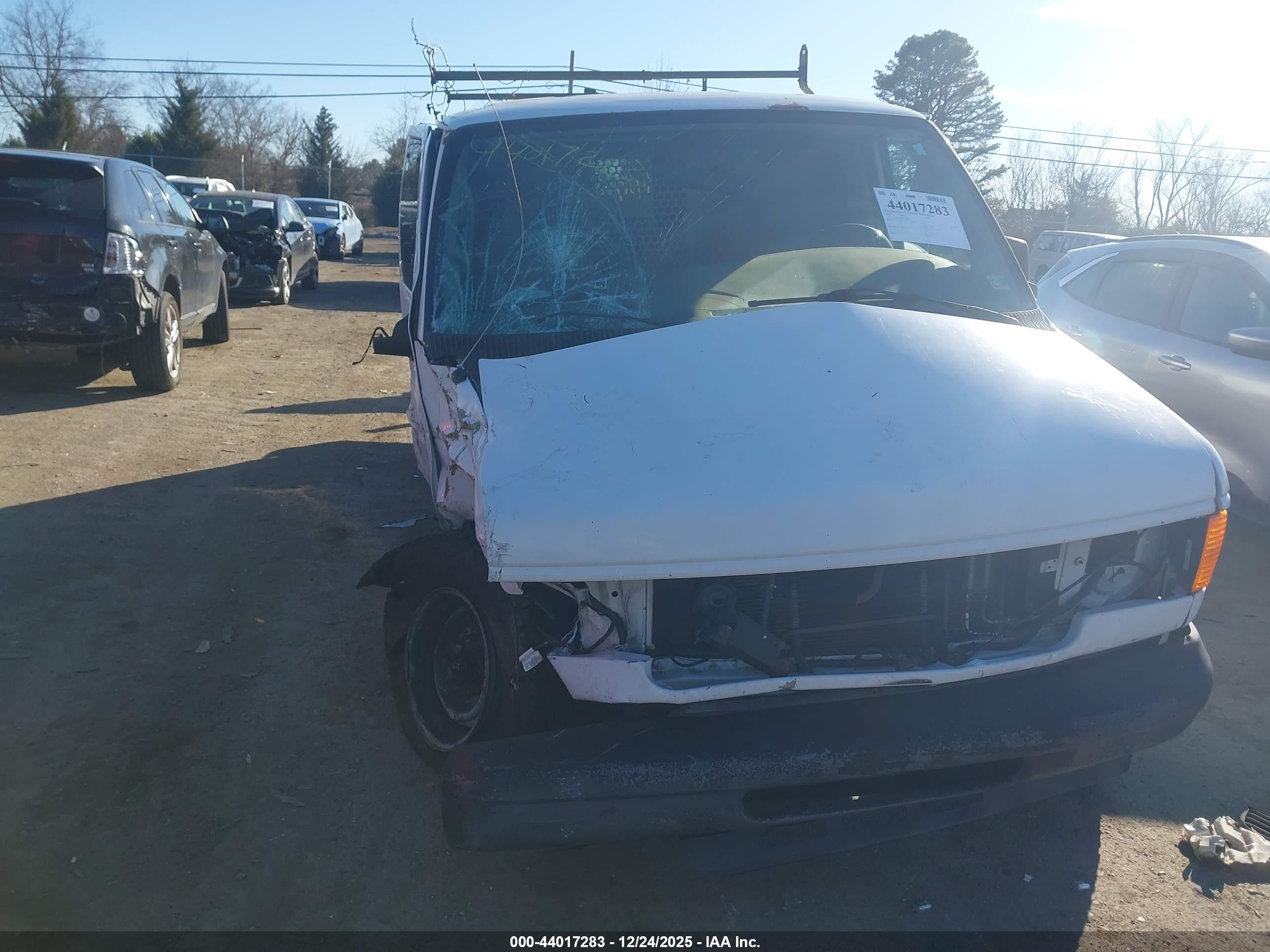 FORD E-250 image 6