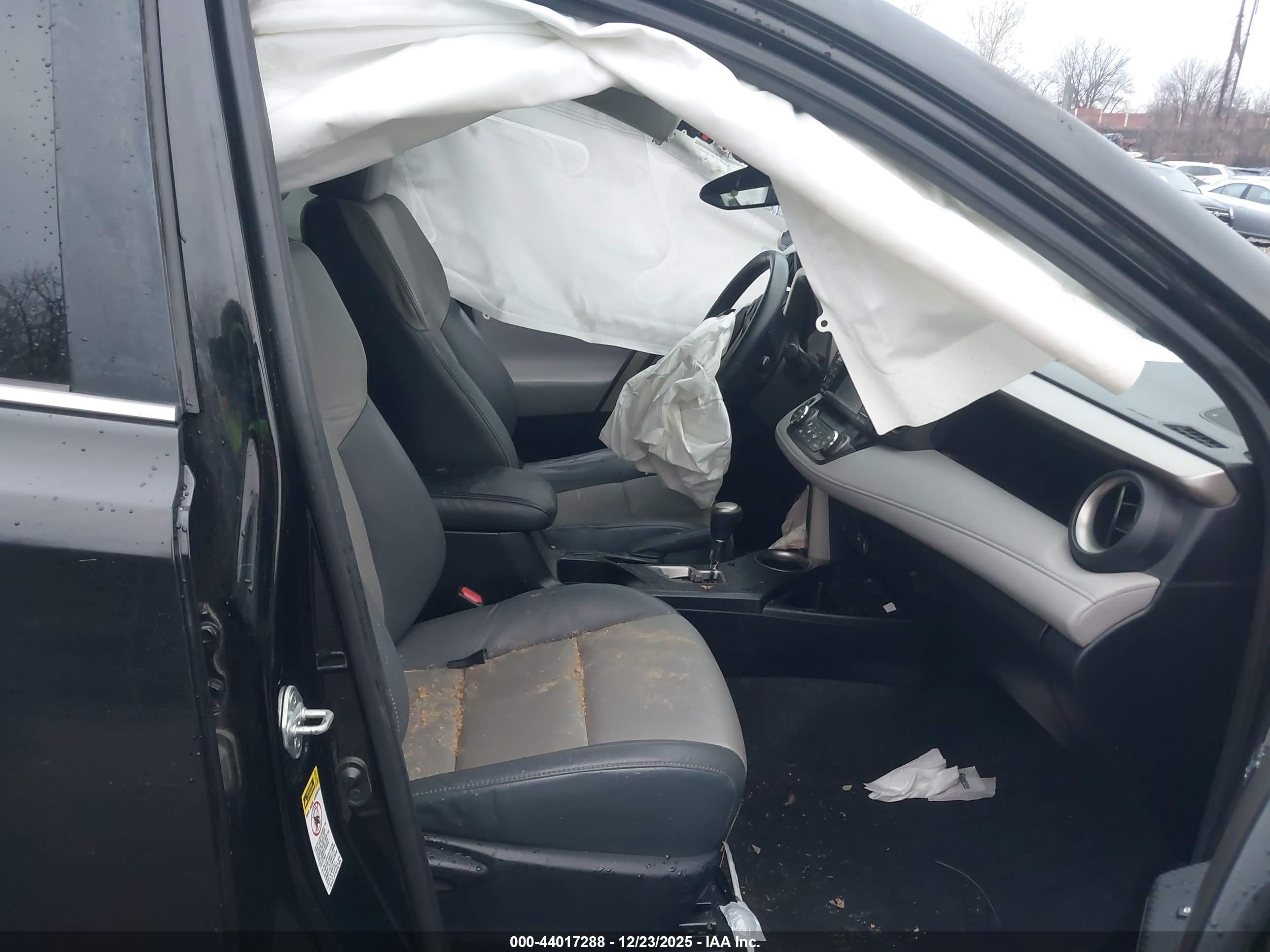 TOYOTA RAV4 image 5