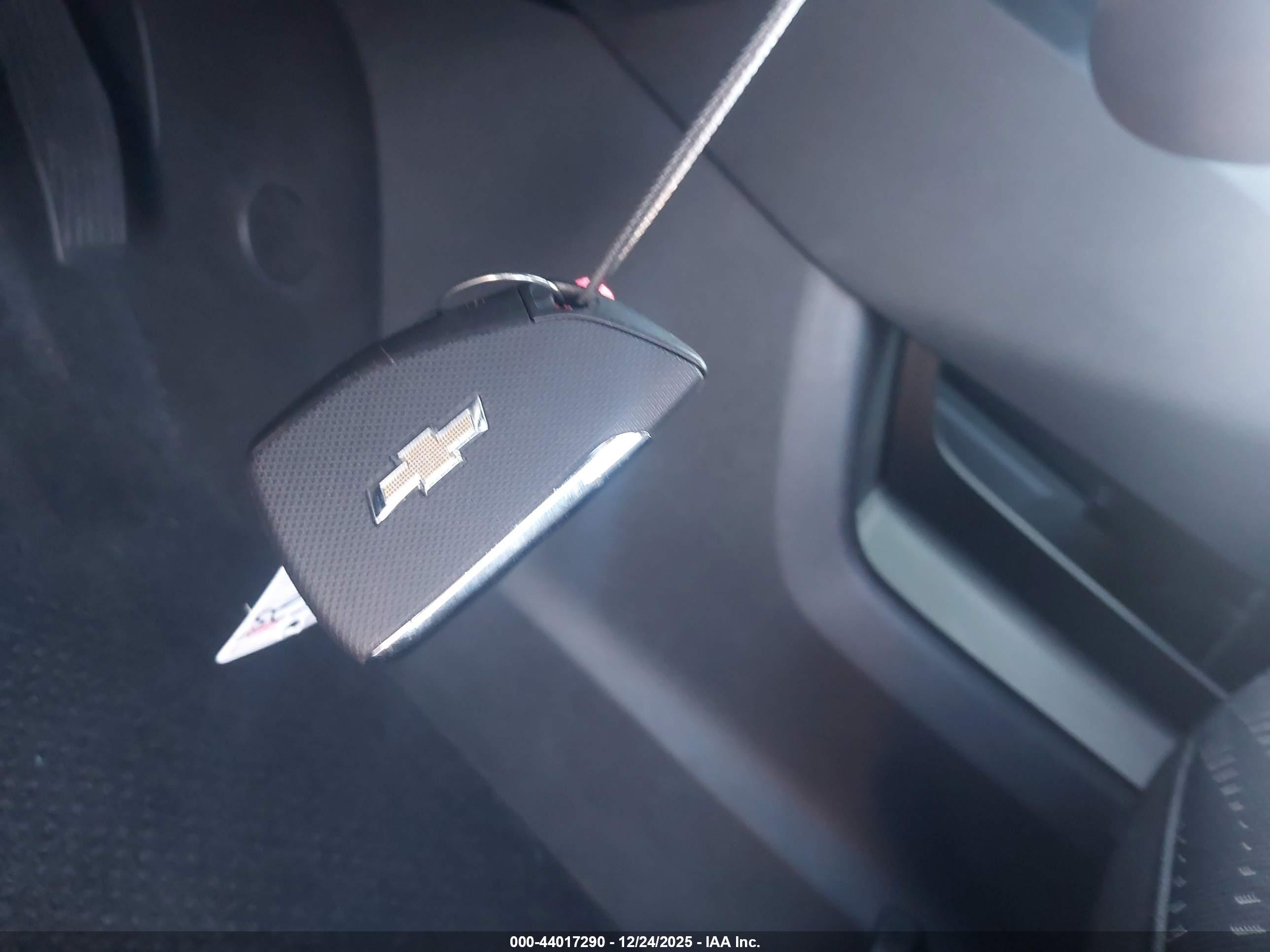 CHEVROLET EQUINOX image 11