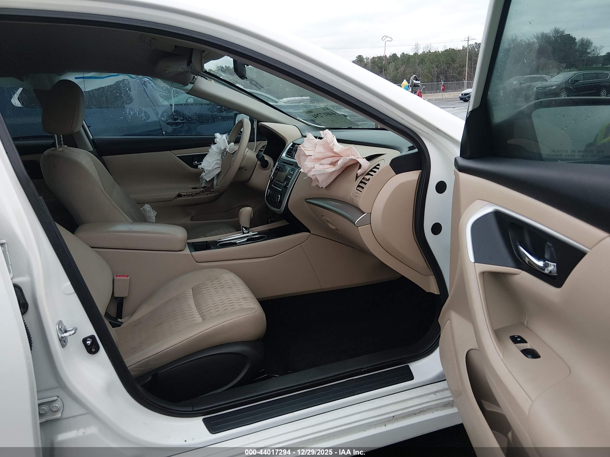 NISSAN ALTIMA image 5