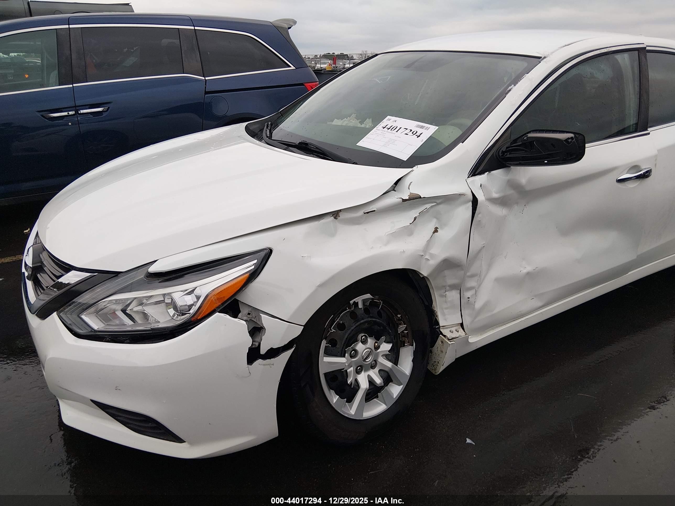 NISSAN ALTIMA image 6