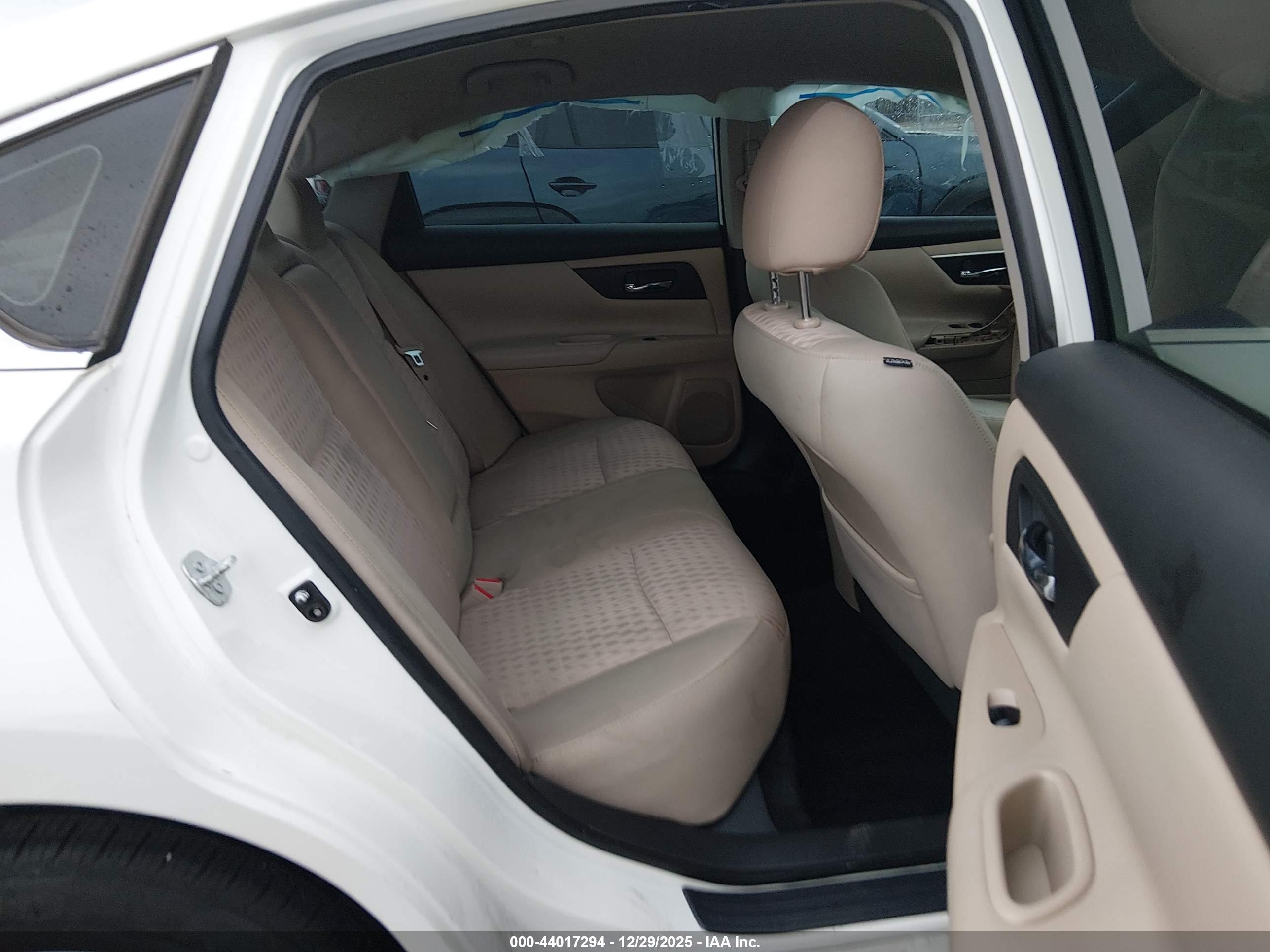NISSAN ALTIMA image 8