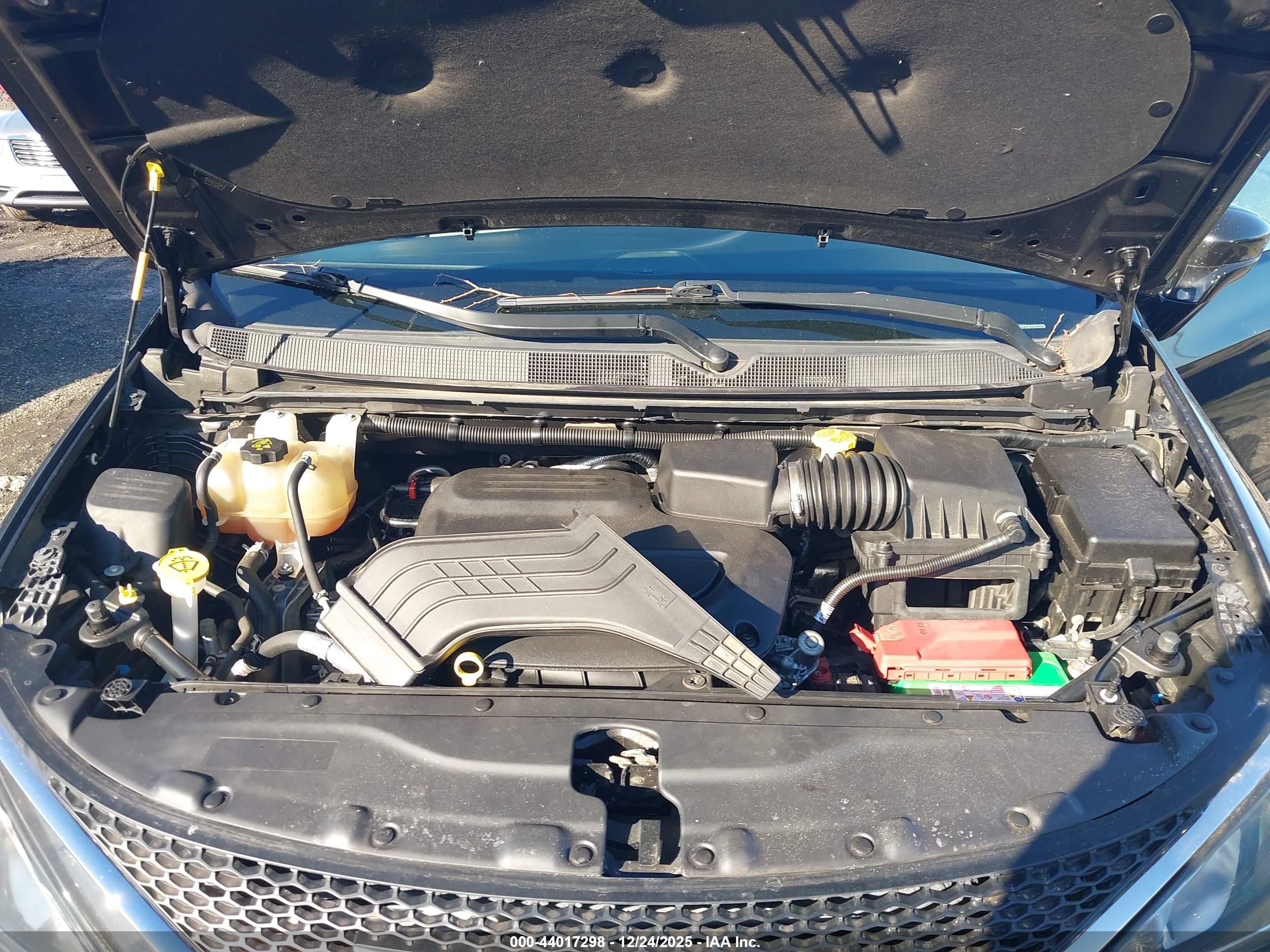 CHRYSLER PACIFICA image 10