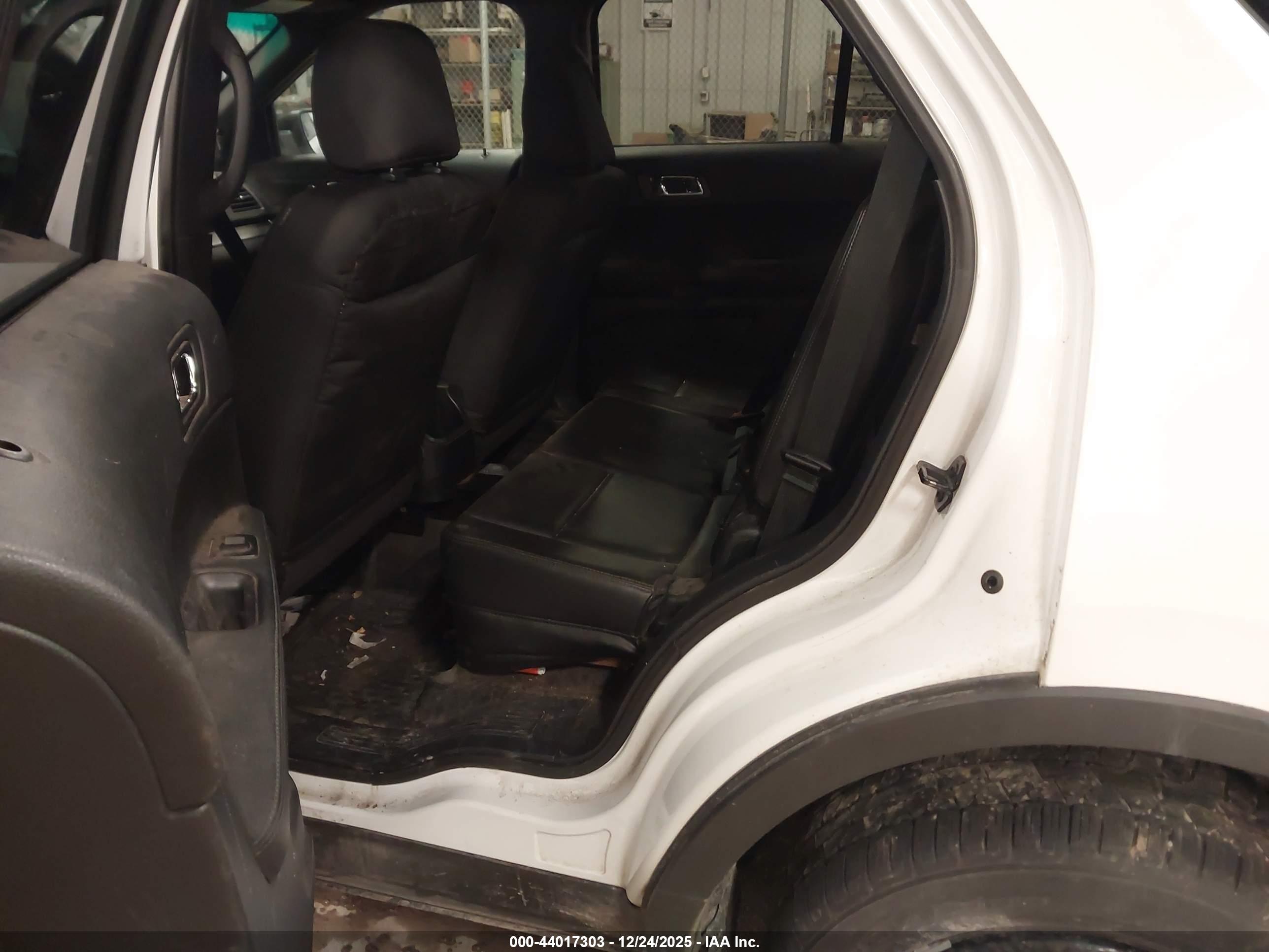 FORD UTILITY image 8