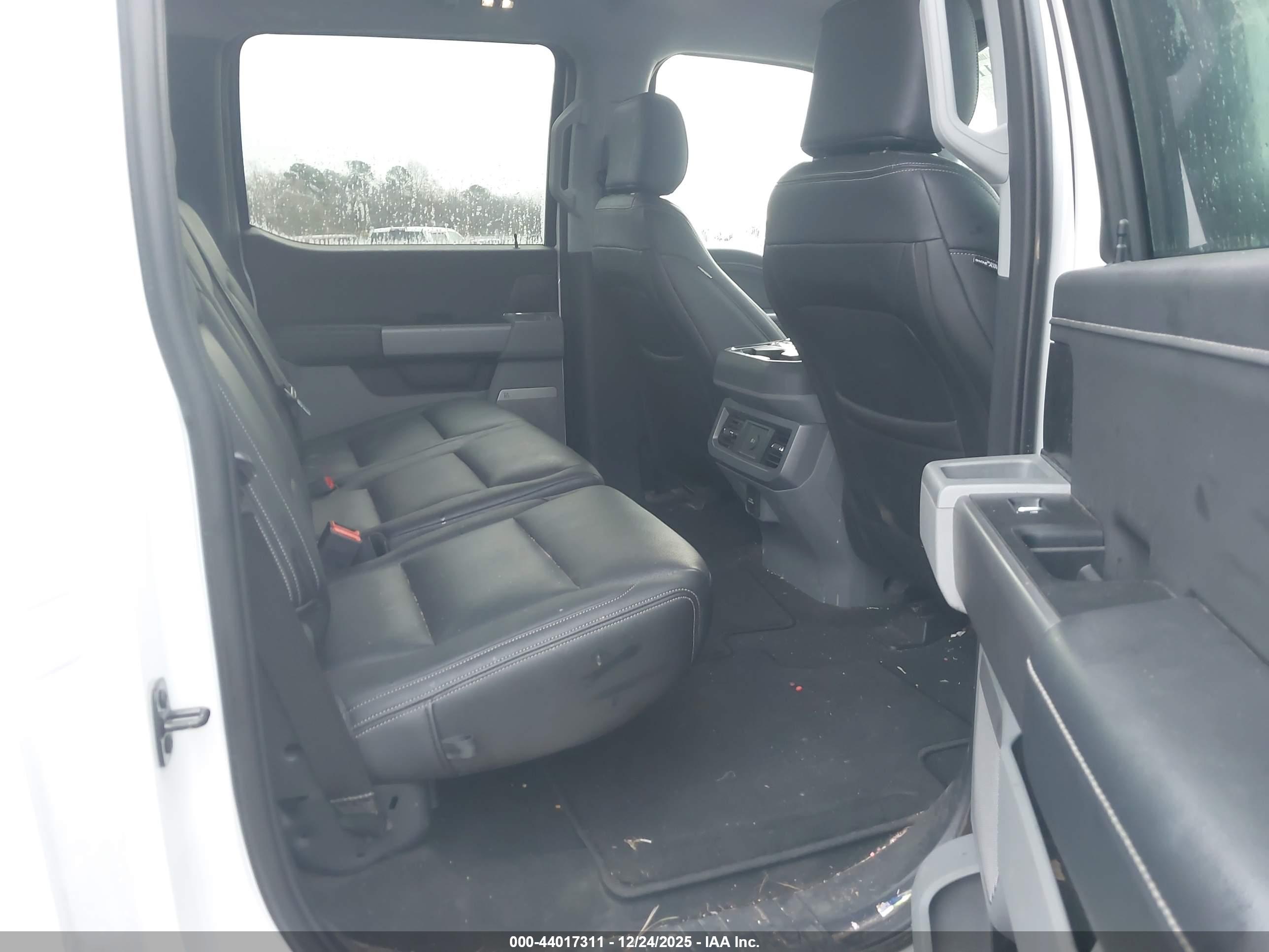 FORD F-250 image 8