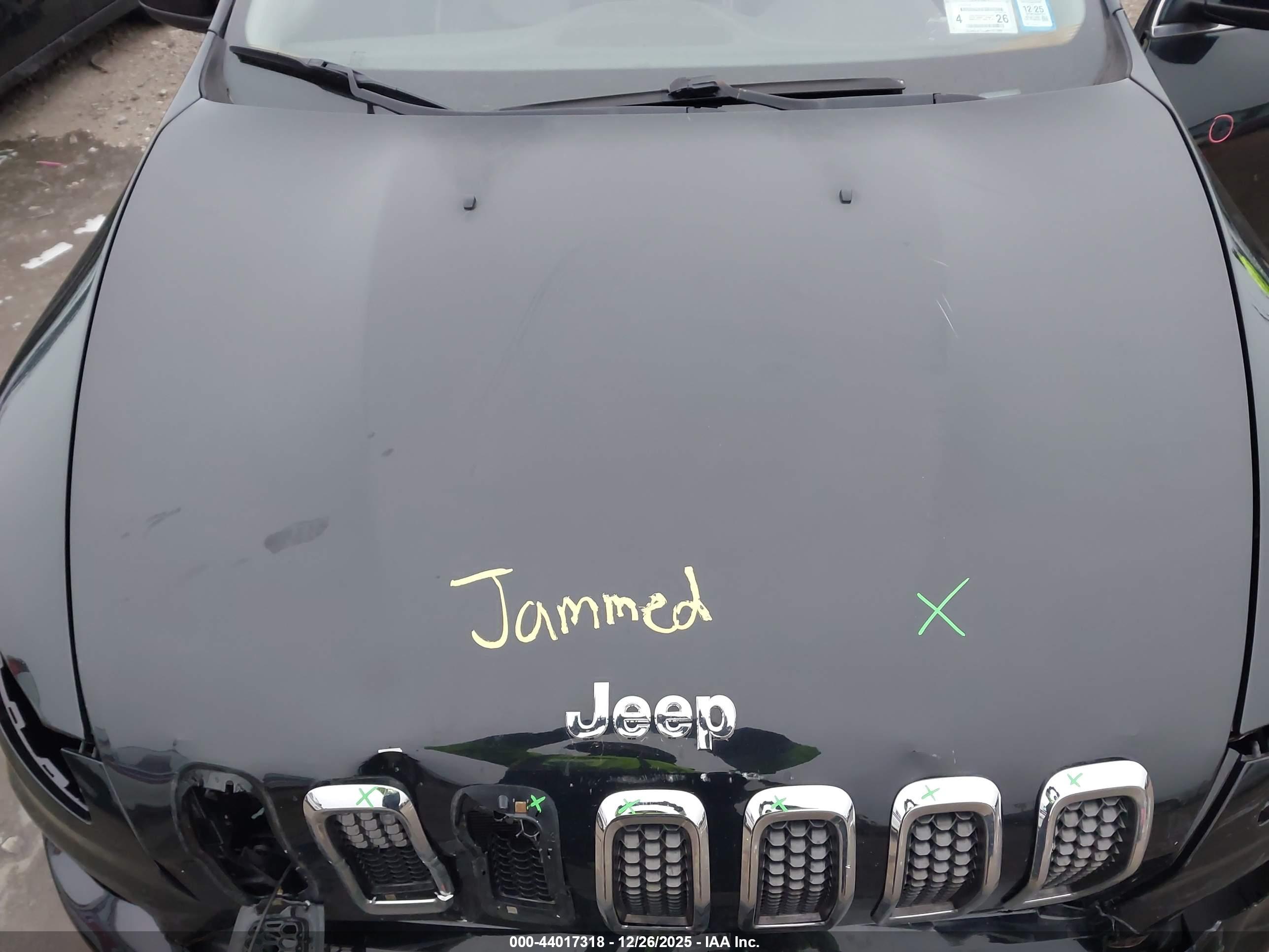 JEEP CHEROKEE image 10