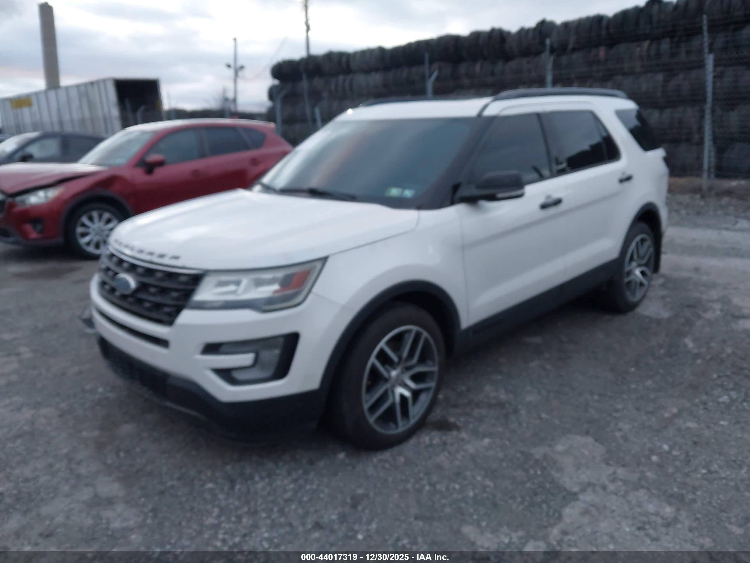FORD EXPLORER image 2