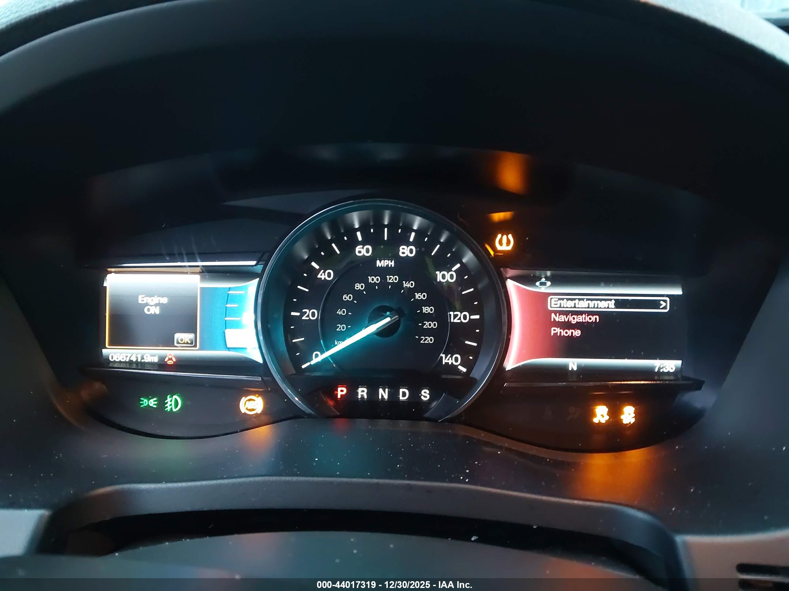 FORD EXPLORER image 7