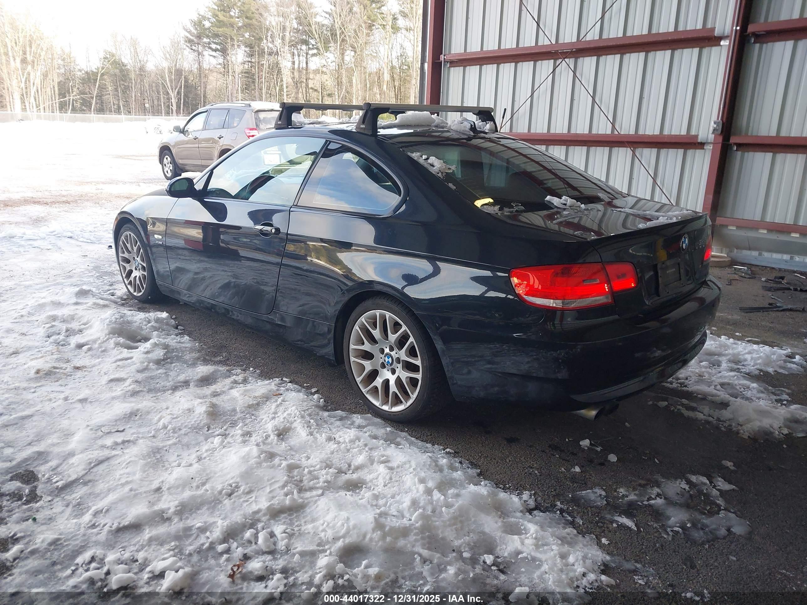 BMW 328I image 3