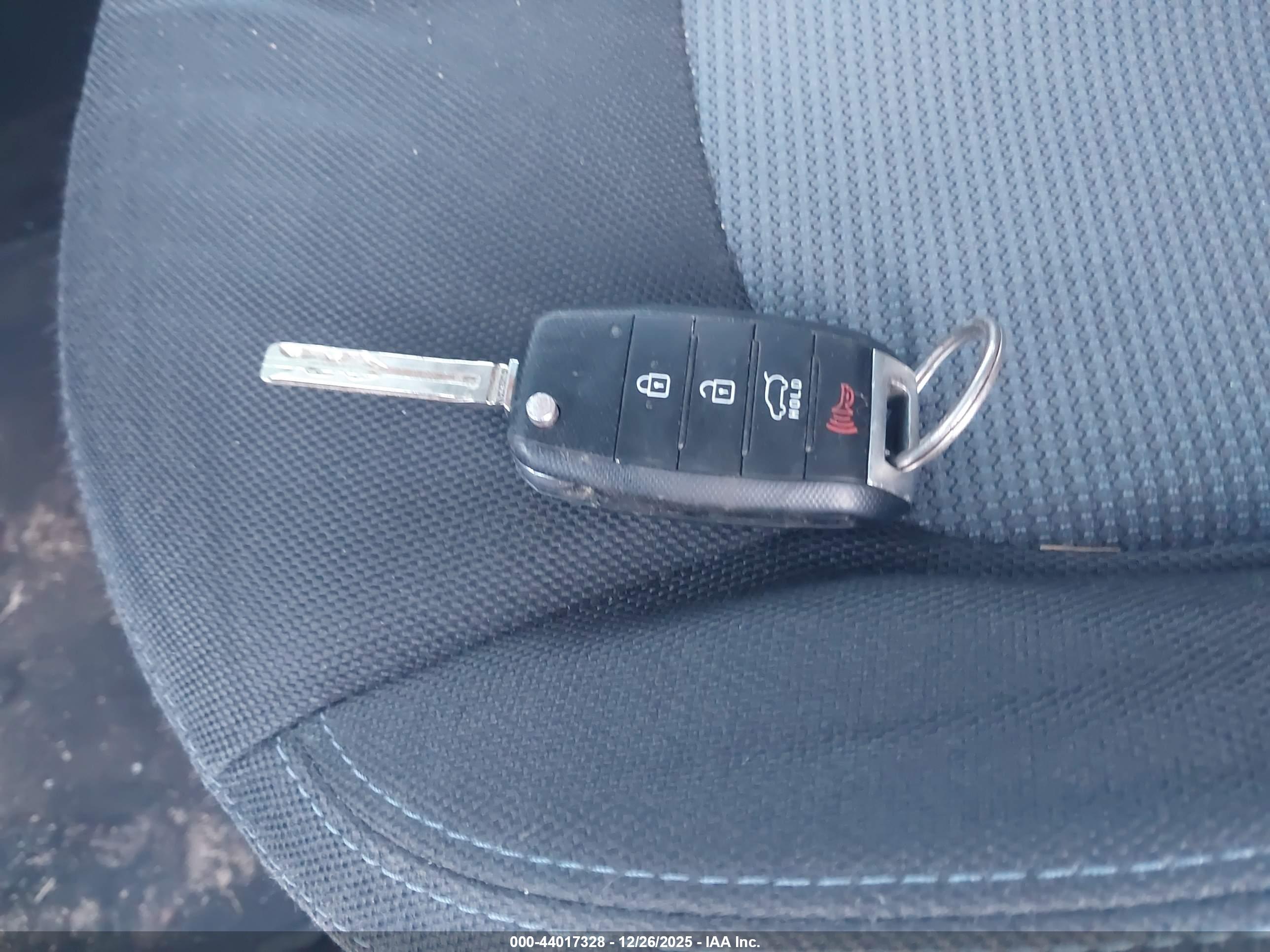 KIA SPORTAGE image 11