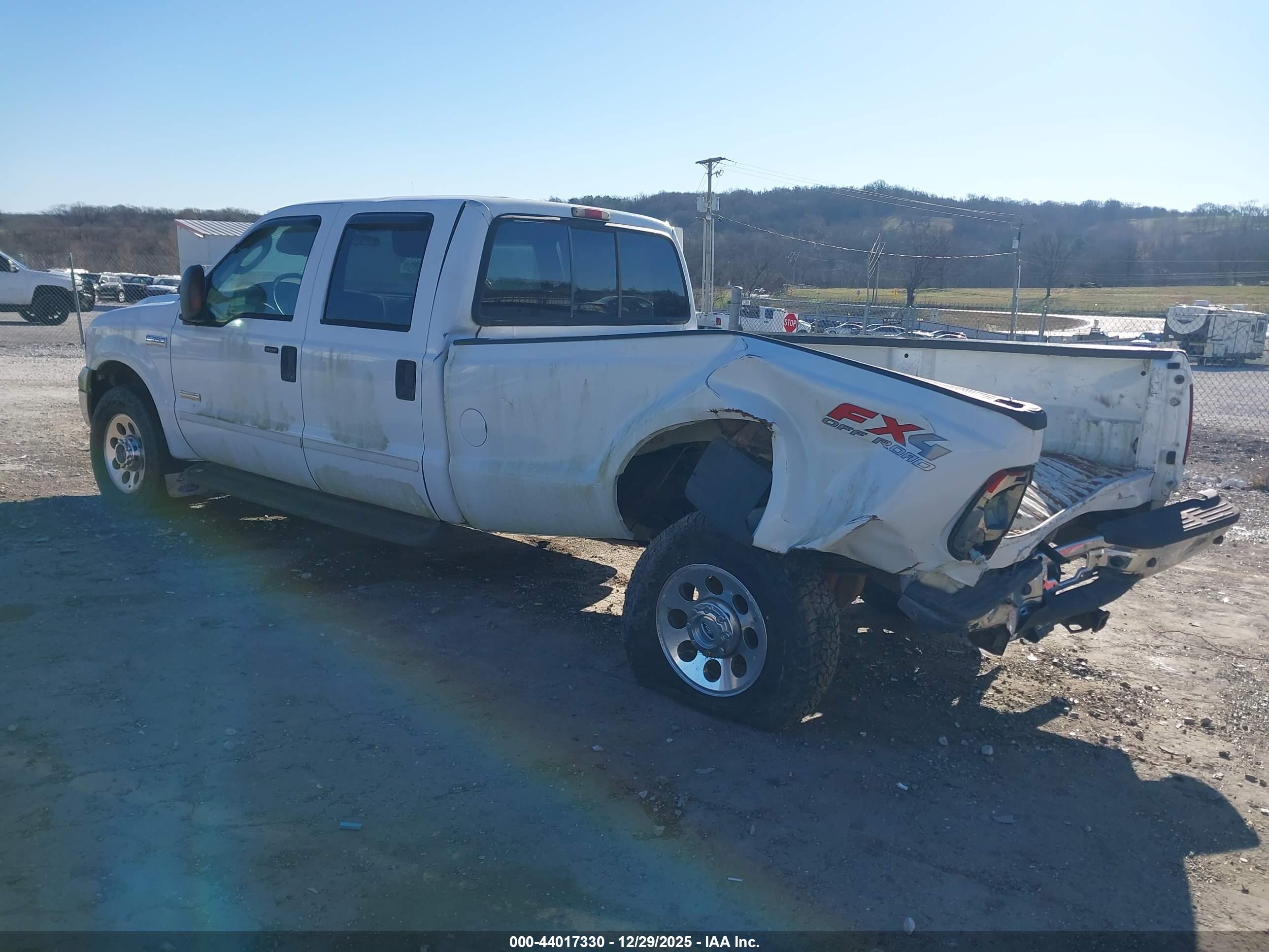 FORD F-350 image 3