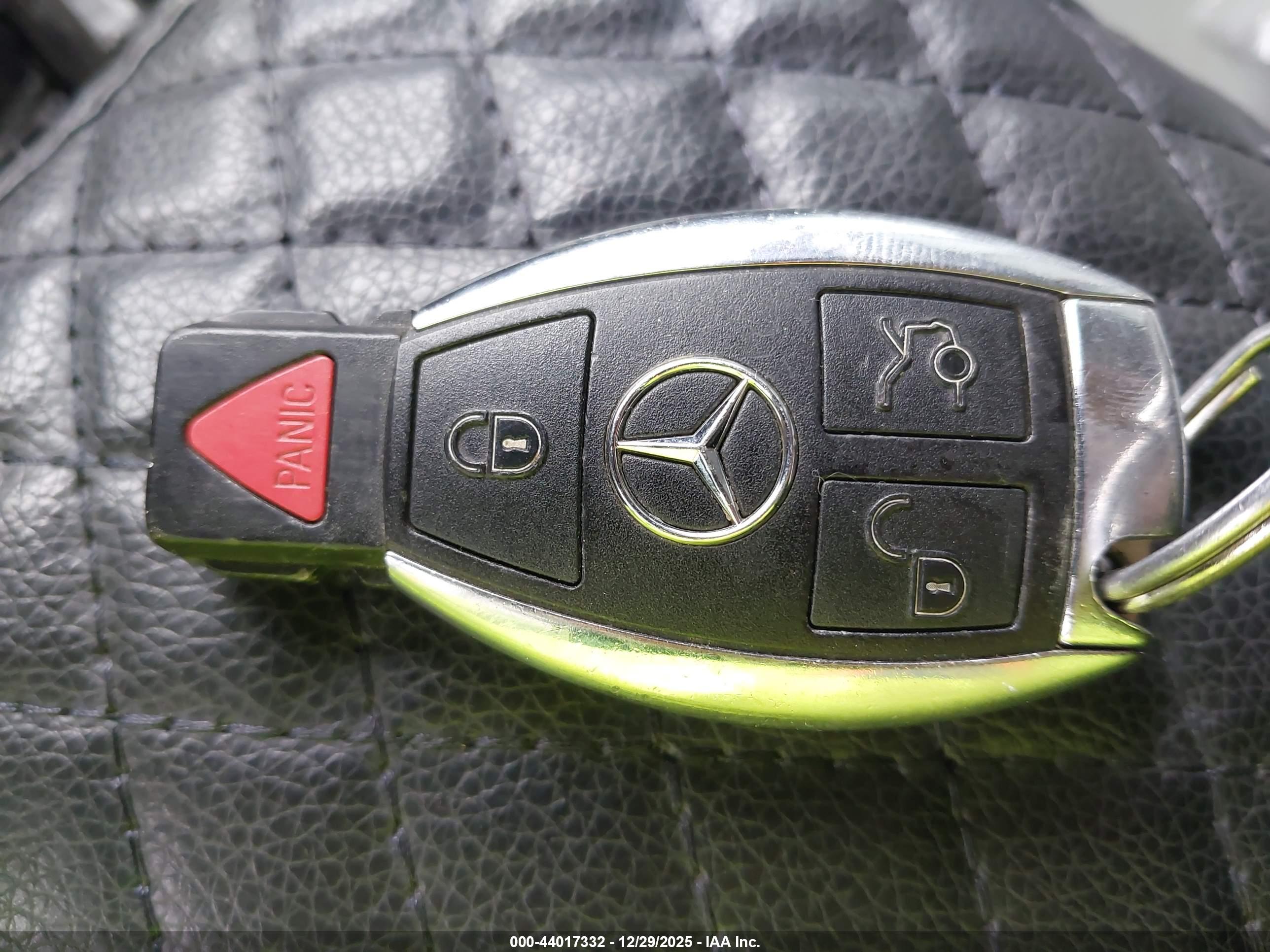 MERCEDES-BENZ C image 11