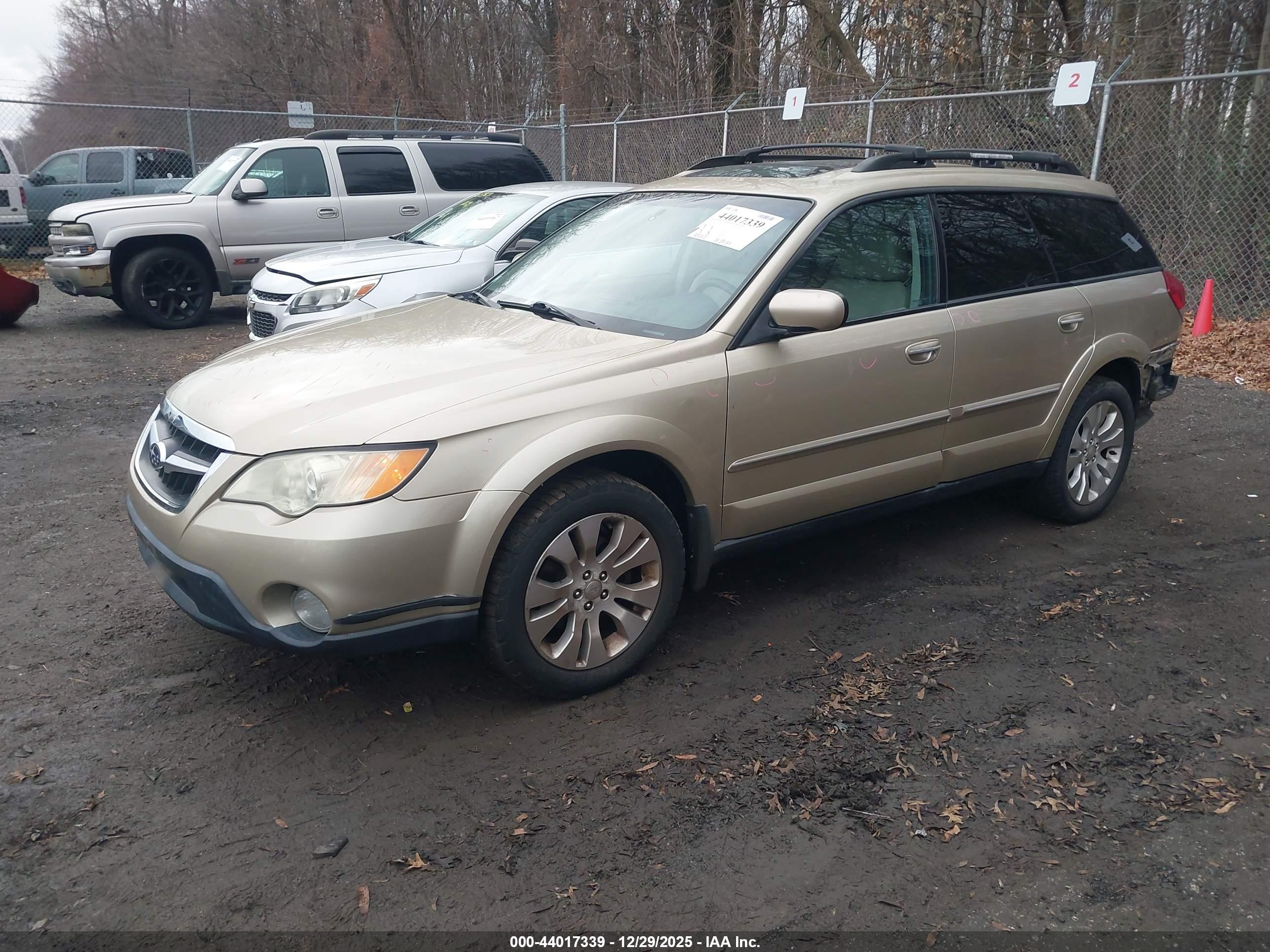 SUBARU OUTBACK image 2