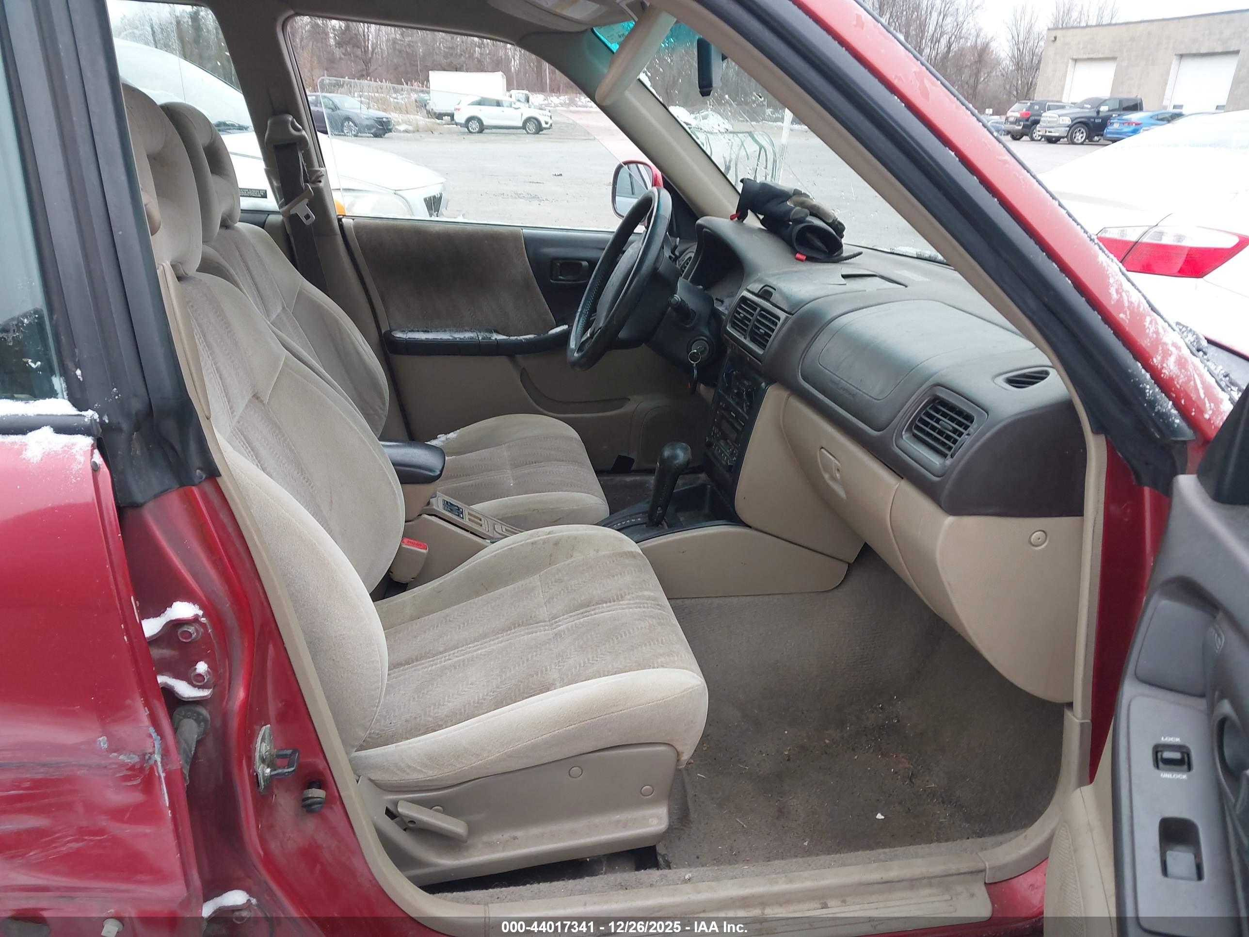 SUBARU FORESTER image 5