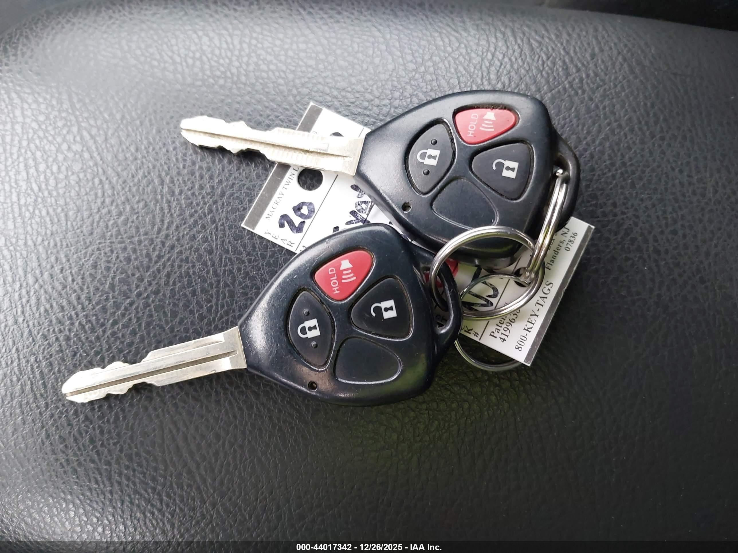 TOYOTA RAV4 image 11