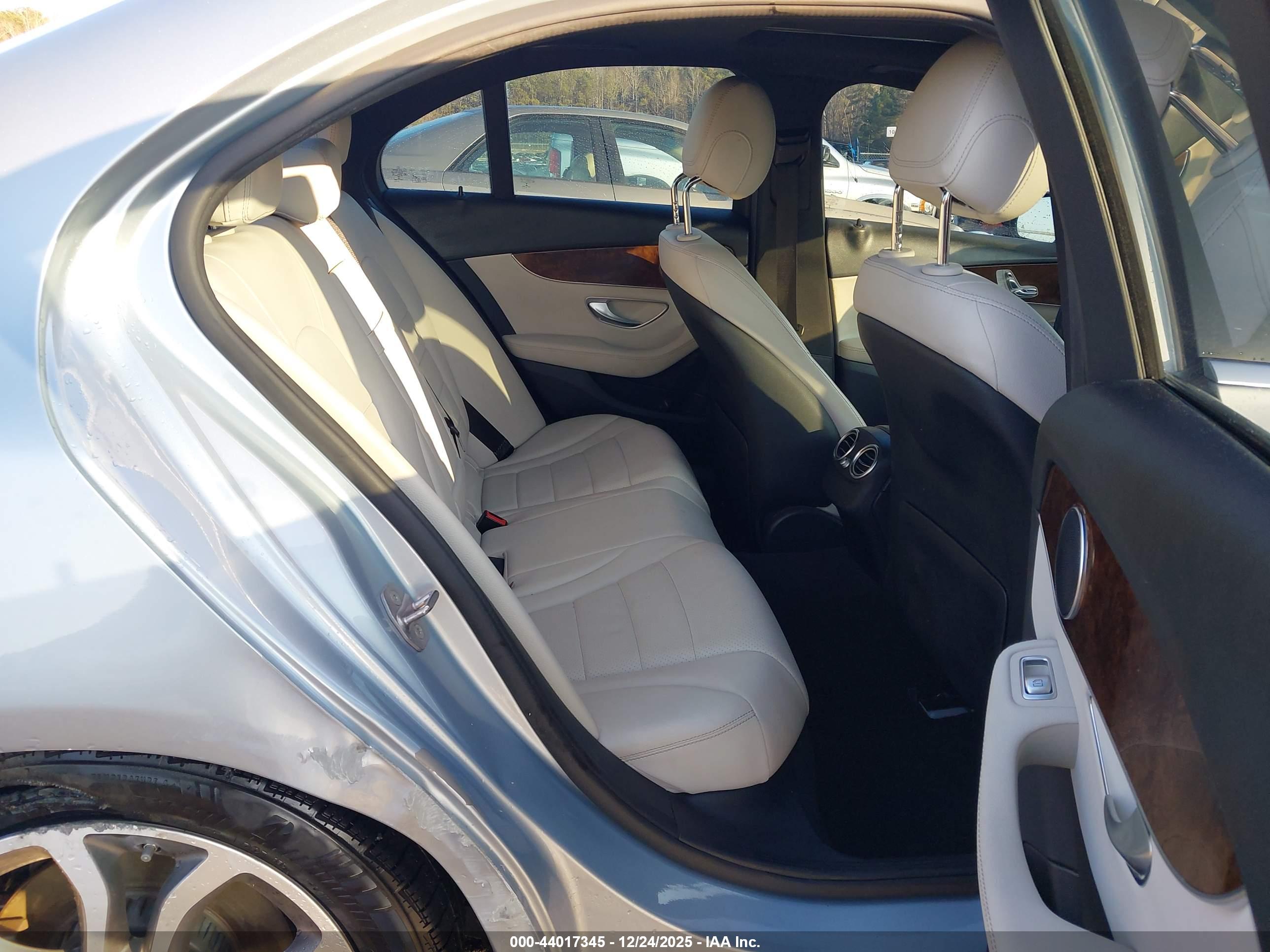 MERCEDES-BENZ C image 8