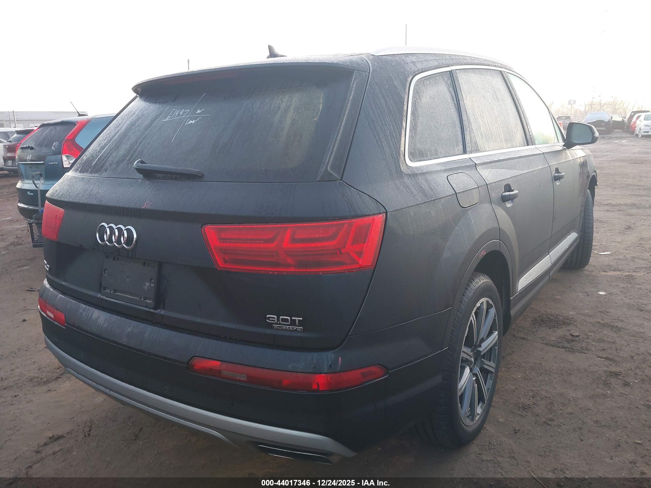 AUDI Q7 image 4