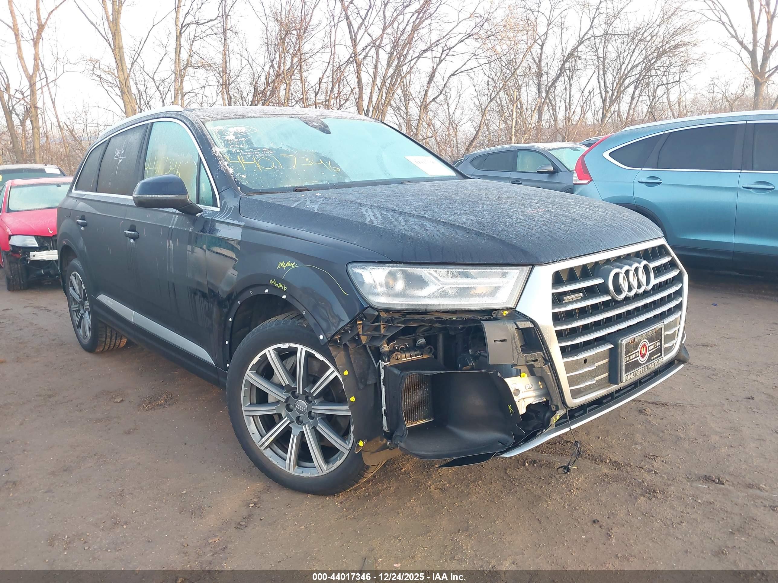 AUDI Q7 image 6
