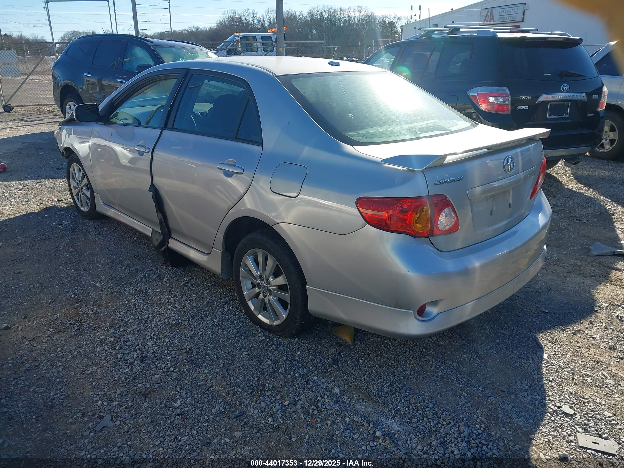TOYOTA COROLLA image 3