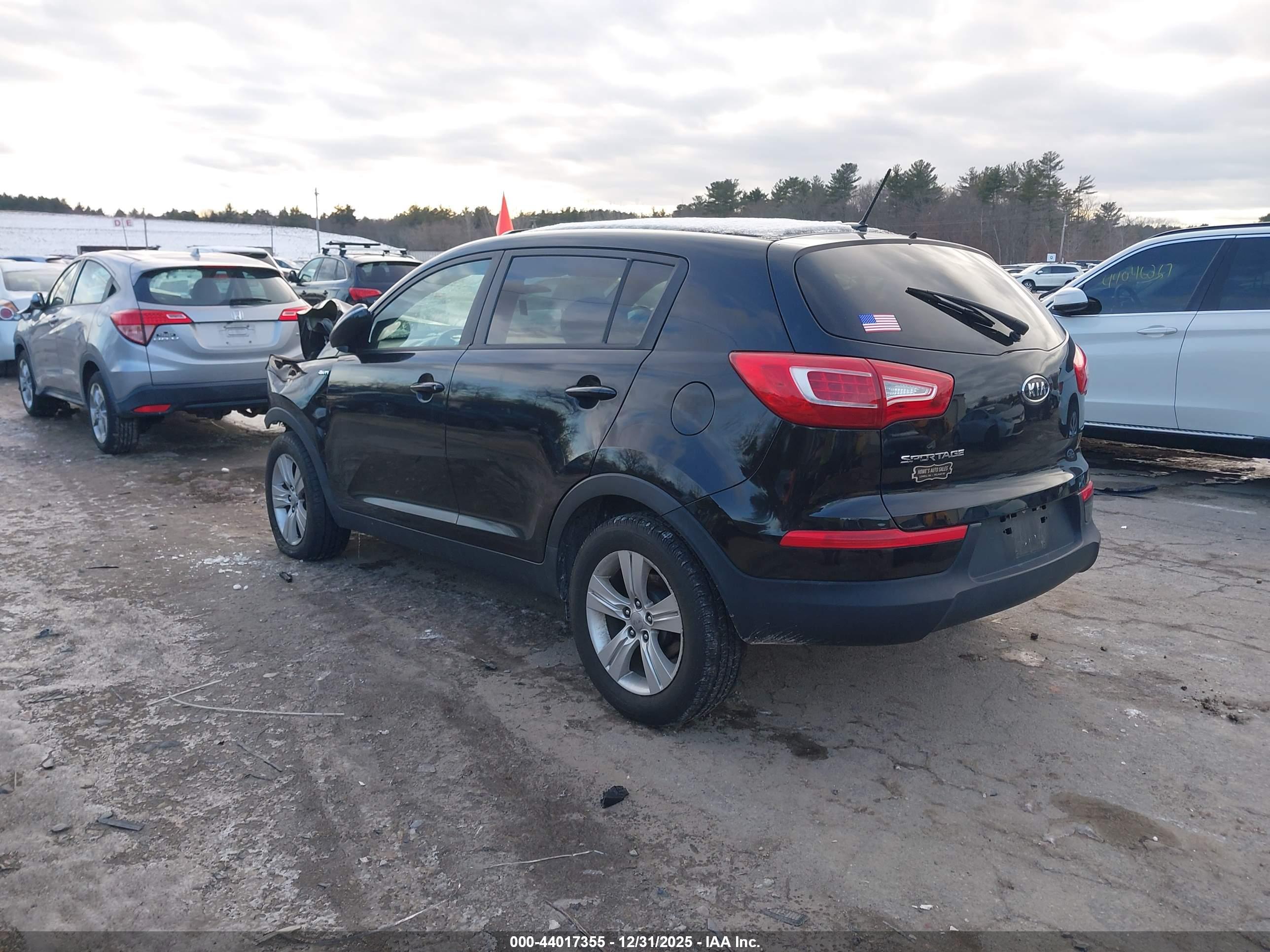 KIA SPORTAGE image 3