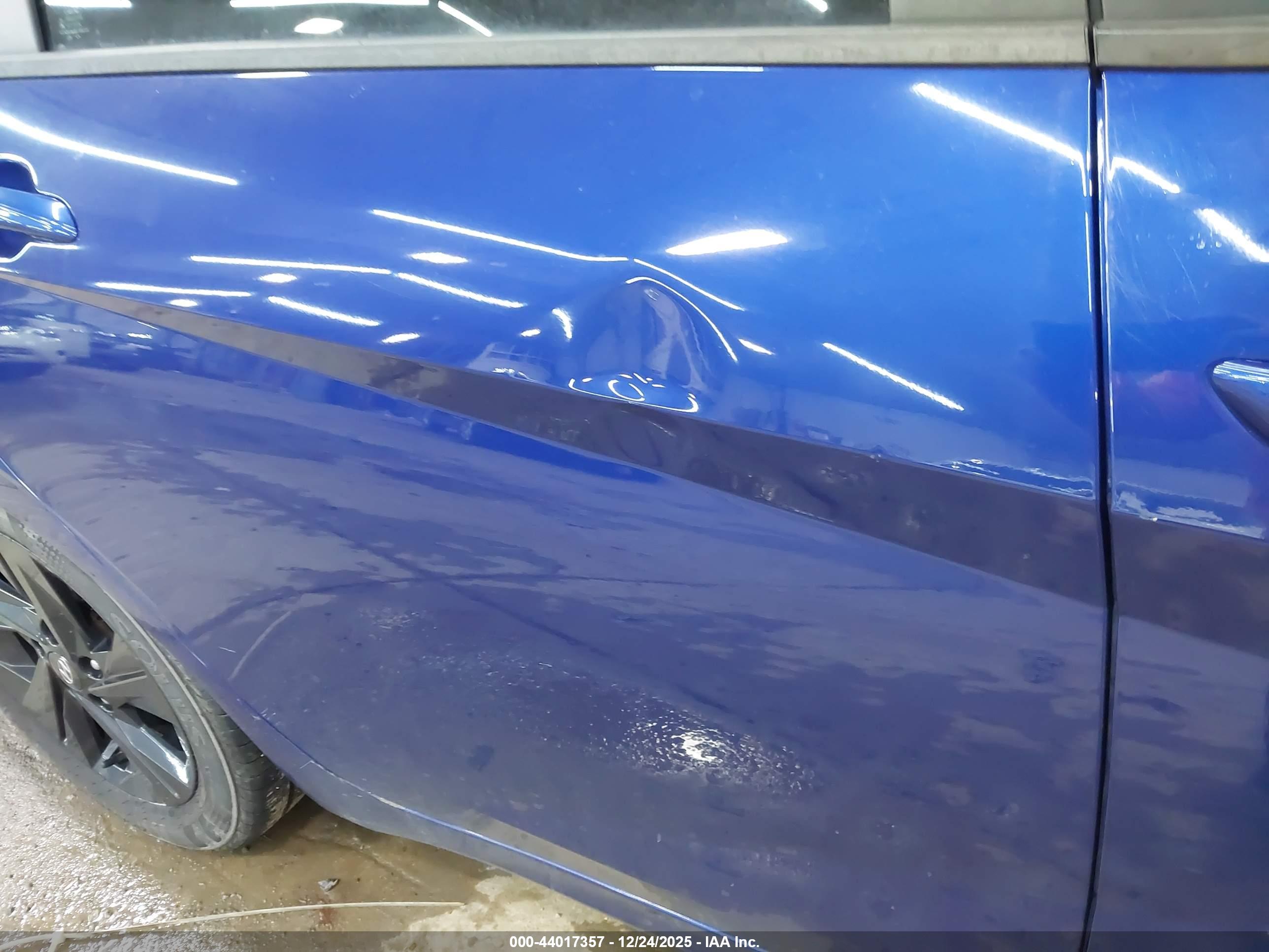 HYUNDAI ELANTRA image 6