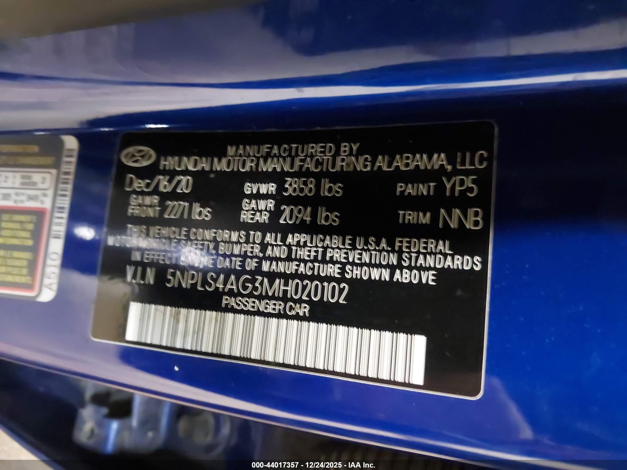 HYUNDAI ELANTRA image 9