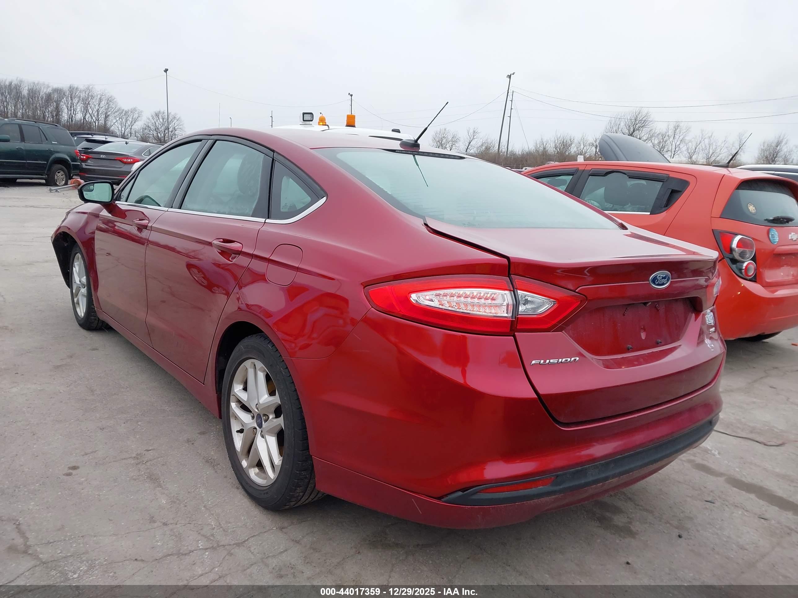 FORD FUSION image 3
