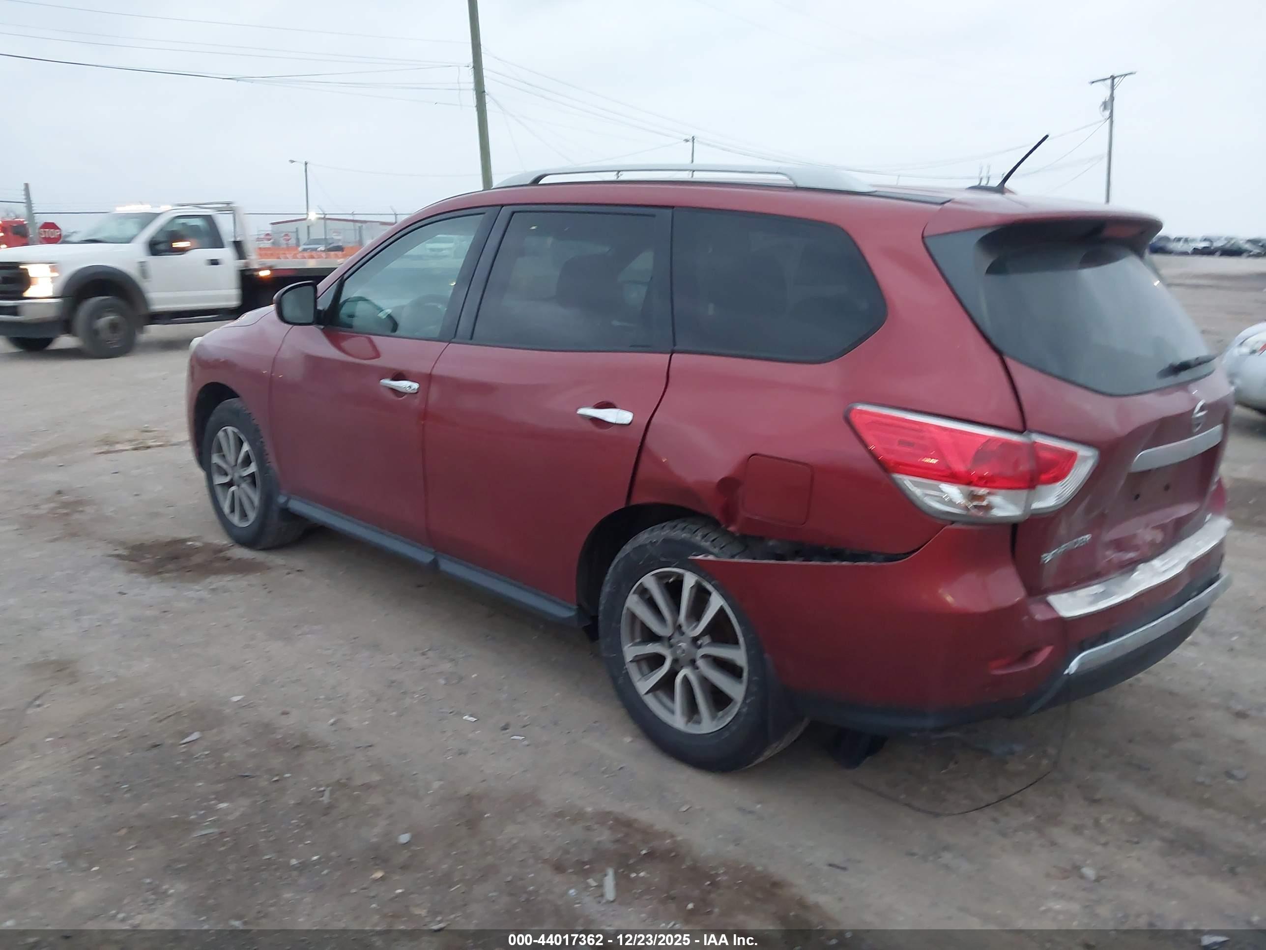 NISSAN PATHFINDER image 3