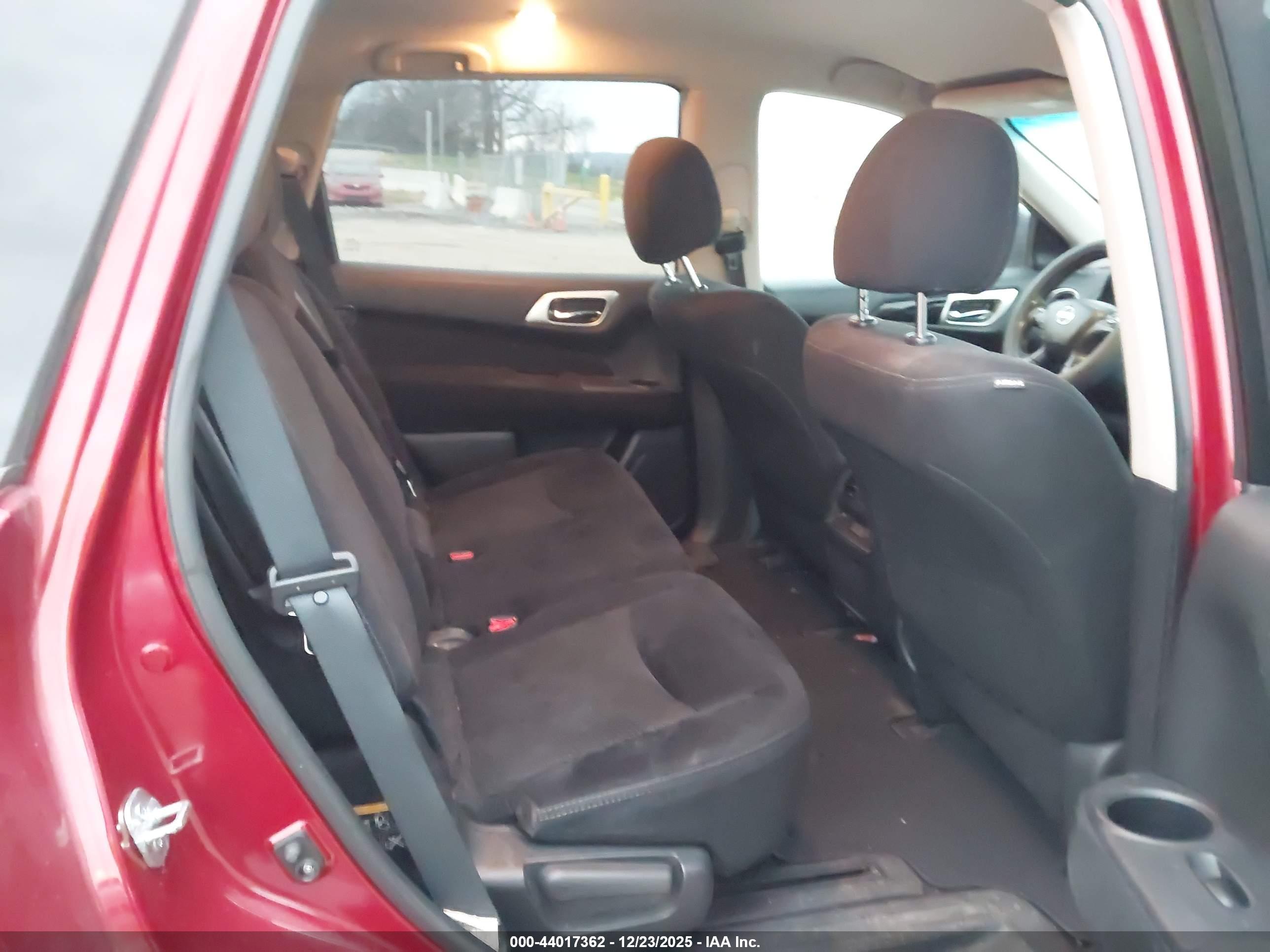 NISSAN PATHFINDER image 8