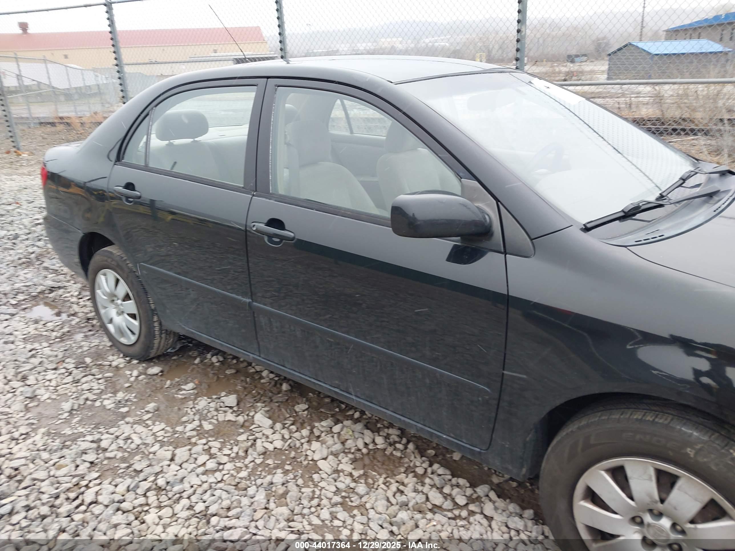 TOYOTA COROLLA image 6